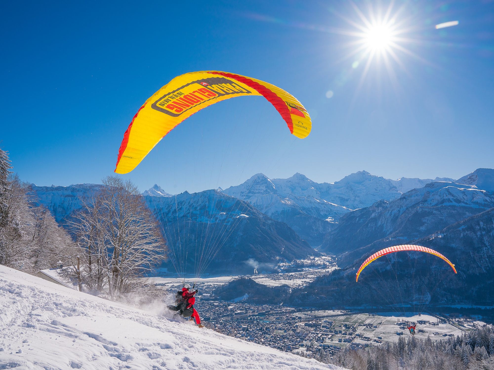 kt-2020-360-ключові-тури-екскурсії-швейцарські-тури-Інтерлакен-парапланінг12-2048-10