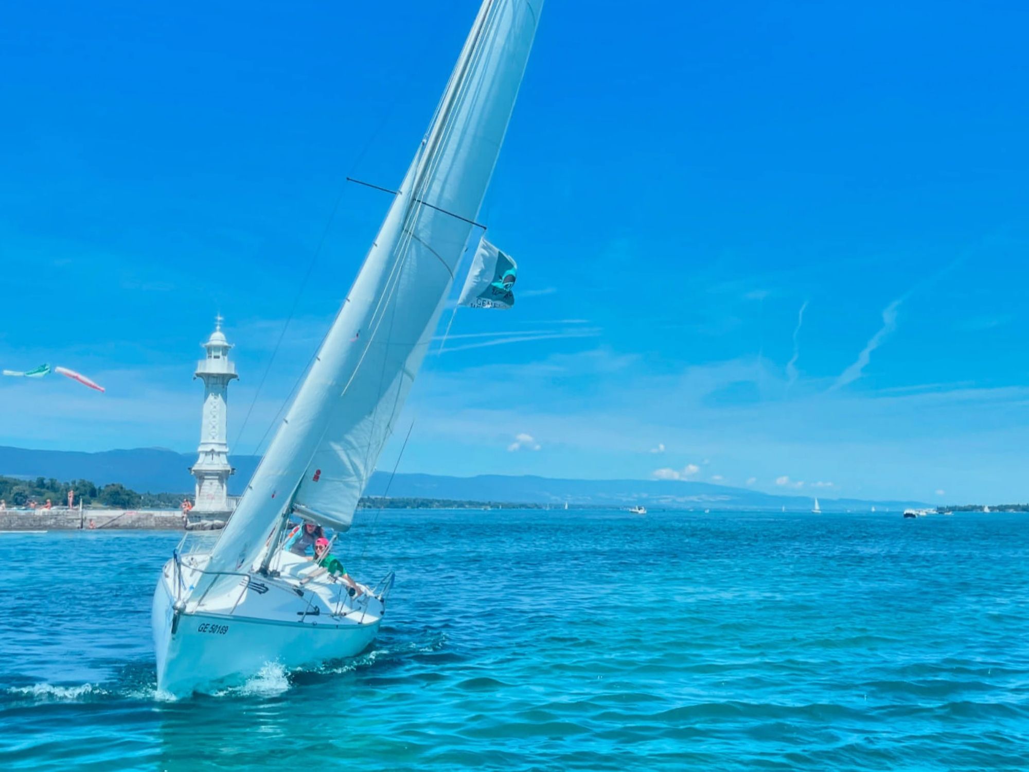 D6FF6F51-8B42-49F0-A5B5-D69E377DC08E