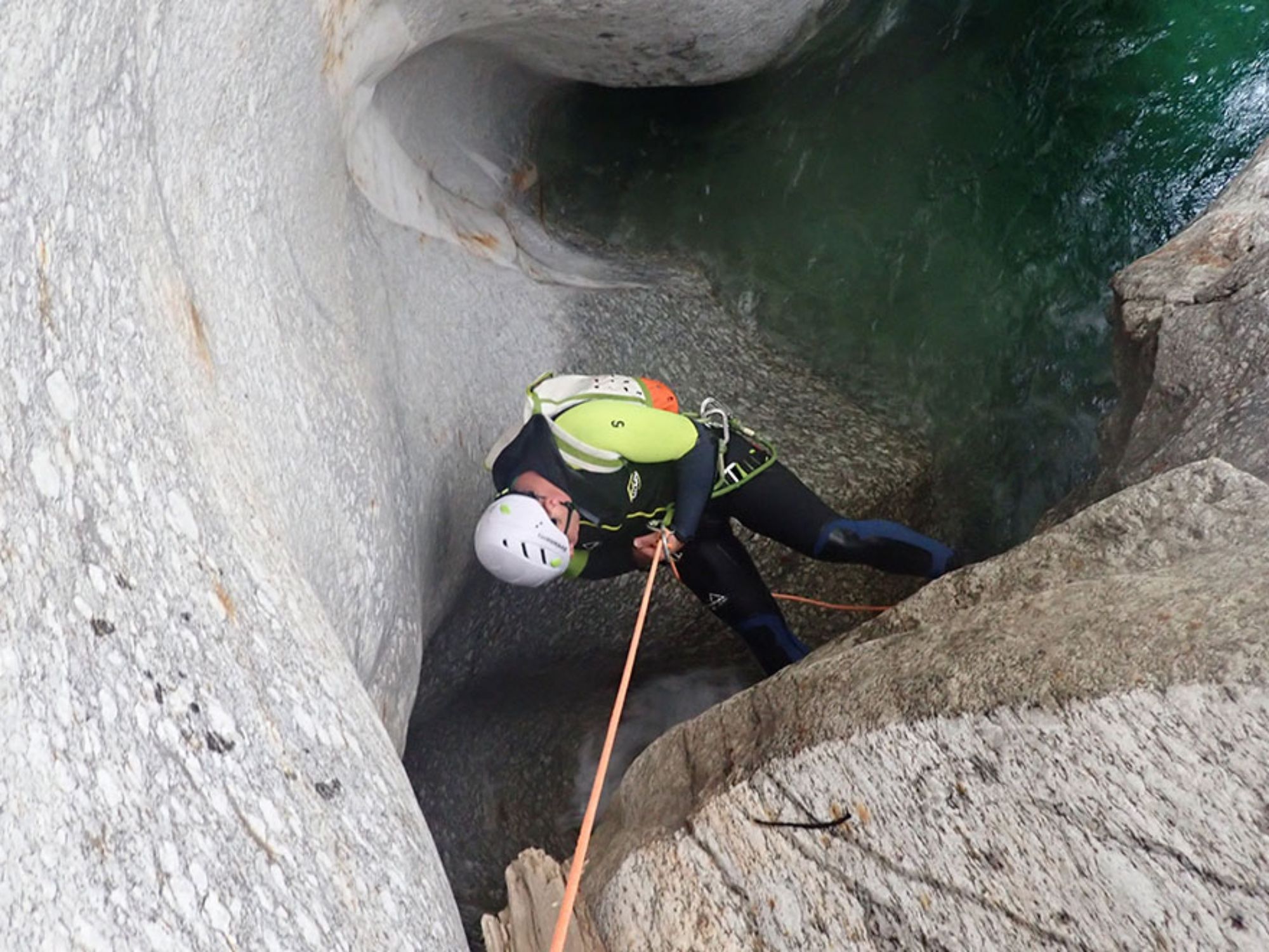 purelements-canyoning-bellinzona-3
