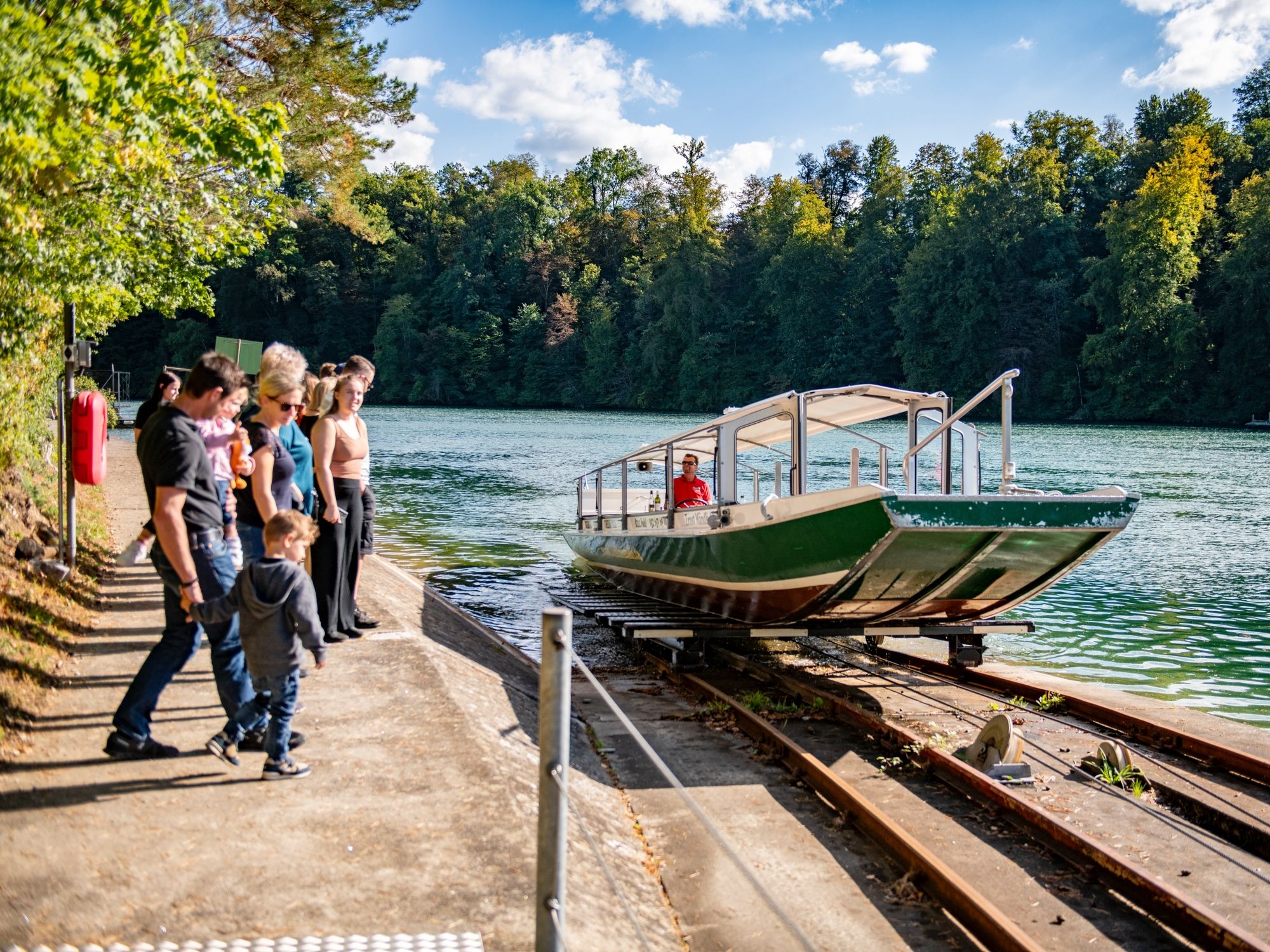 Übersetzen am KW Rheinau