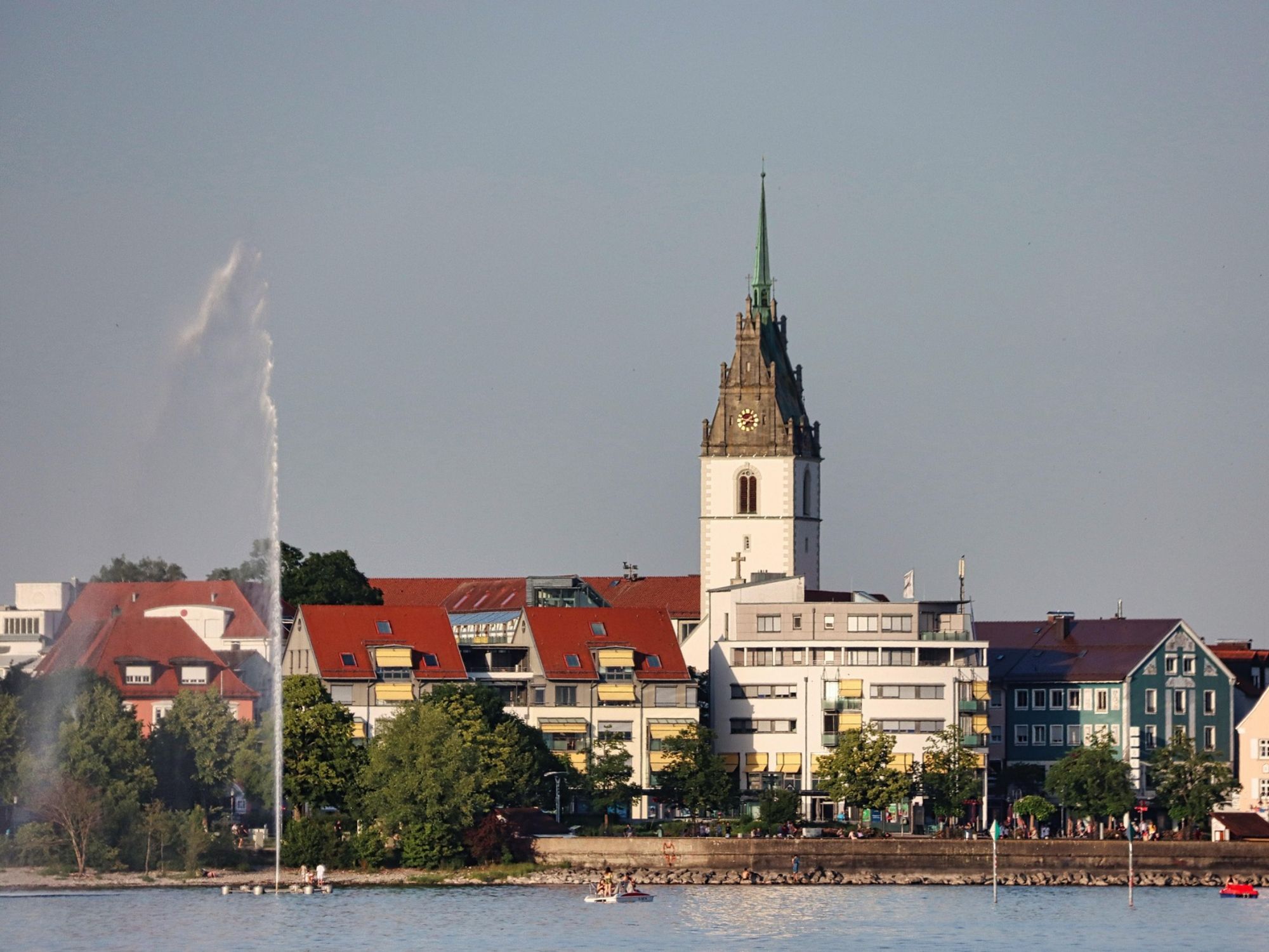 friedrichshafen-pixabay
