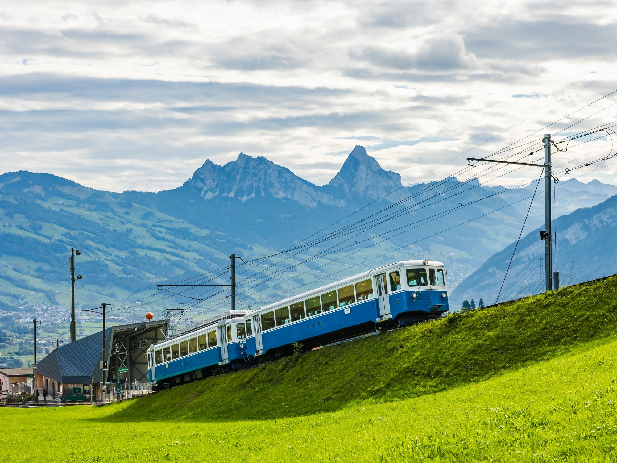 Retrofit Komposition 12-22 ved station Kräbel © Brigitte Marty