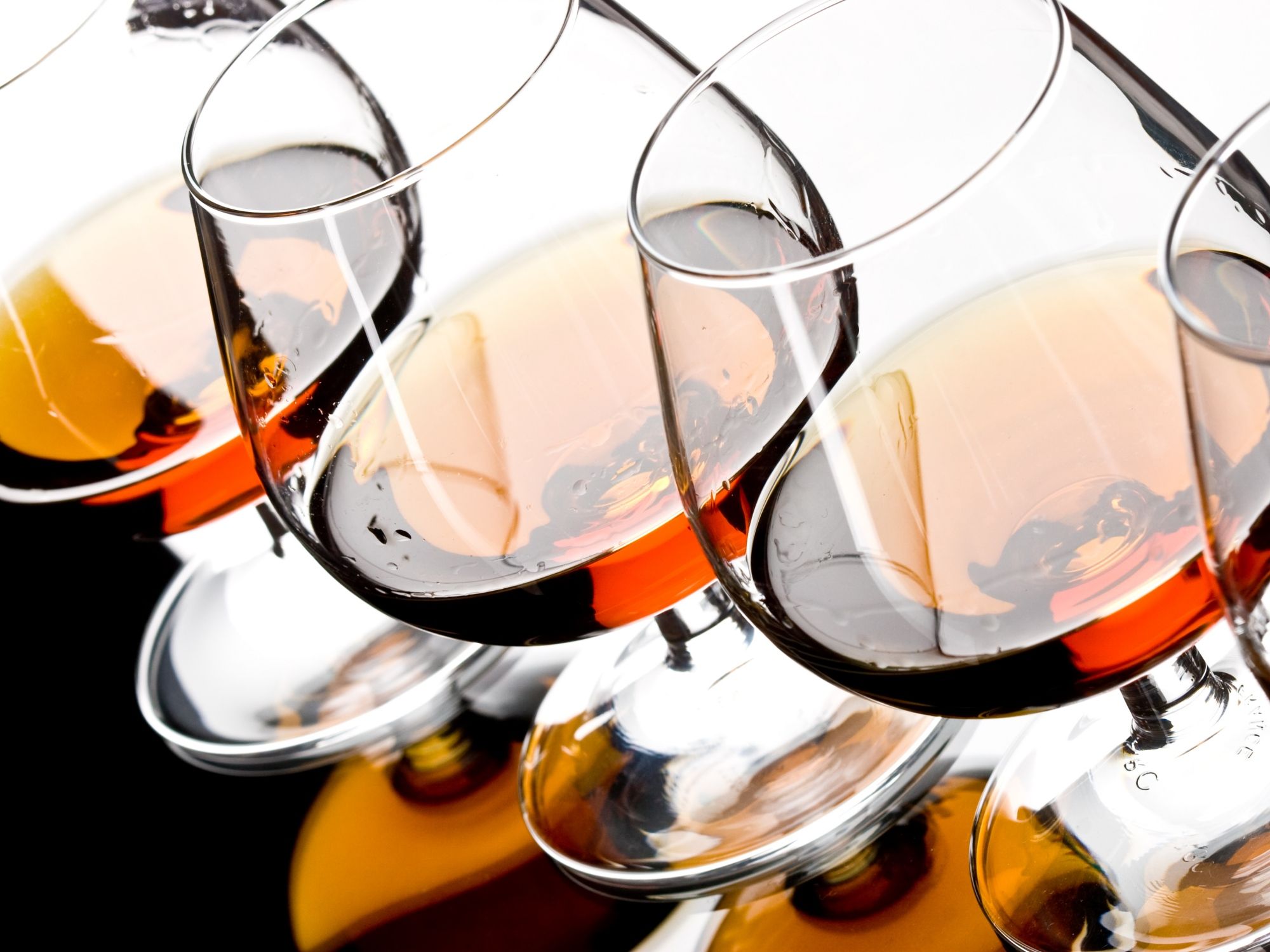 Sesi seminar Rum atau Whisky di kawasan Adelboden