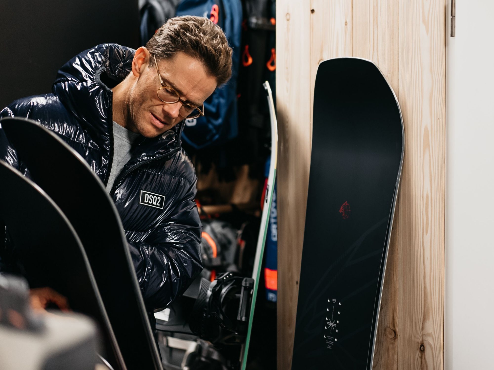 Rent a snowboard for adults in Verbier