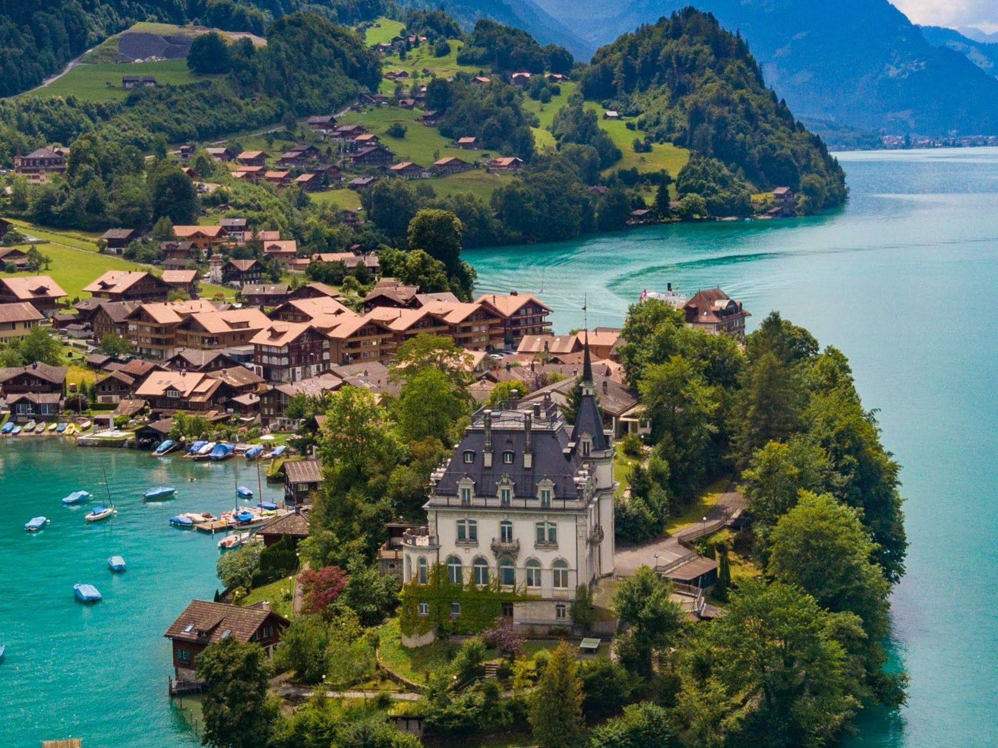 Iseltwald_crash_landing_on_your