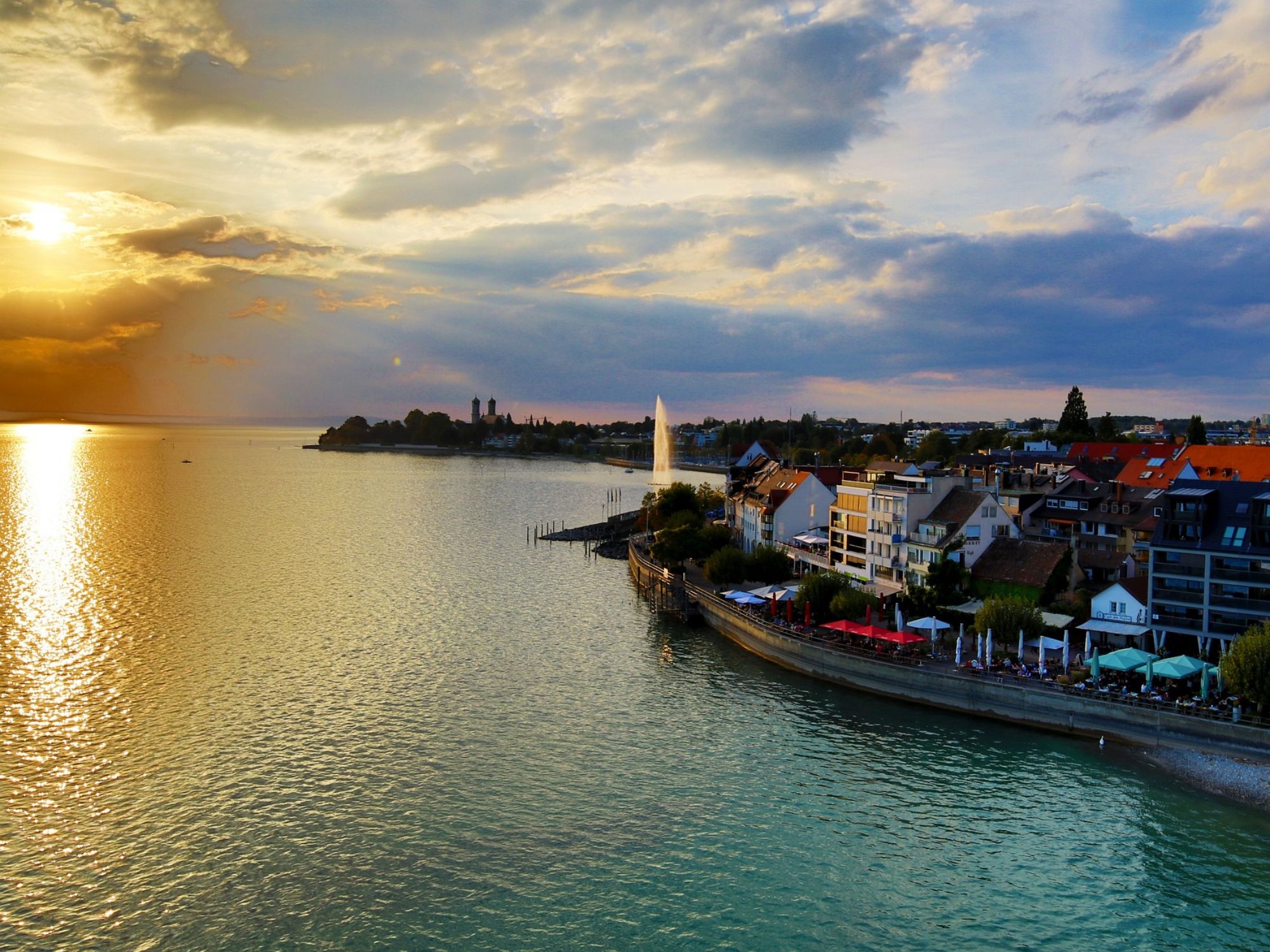 friedrichshafen-diell pixabay