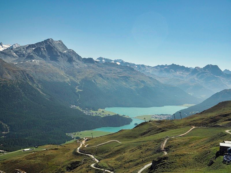 hiking-above-the-bernina-line (1)