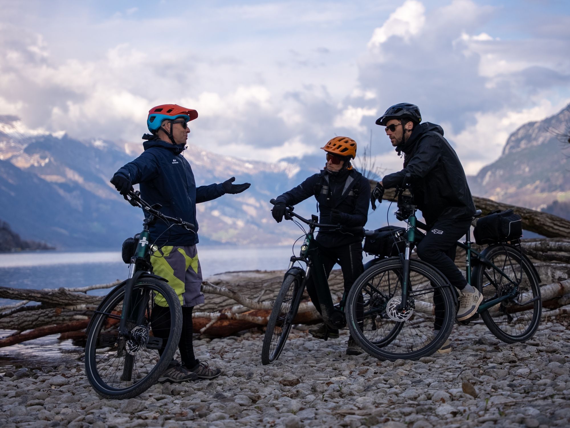 Scenic Winter E-Bike Tour through the Interlaken Region