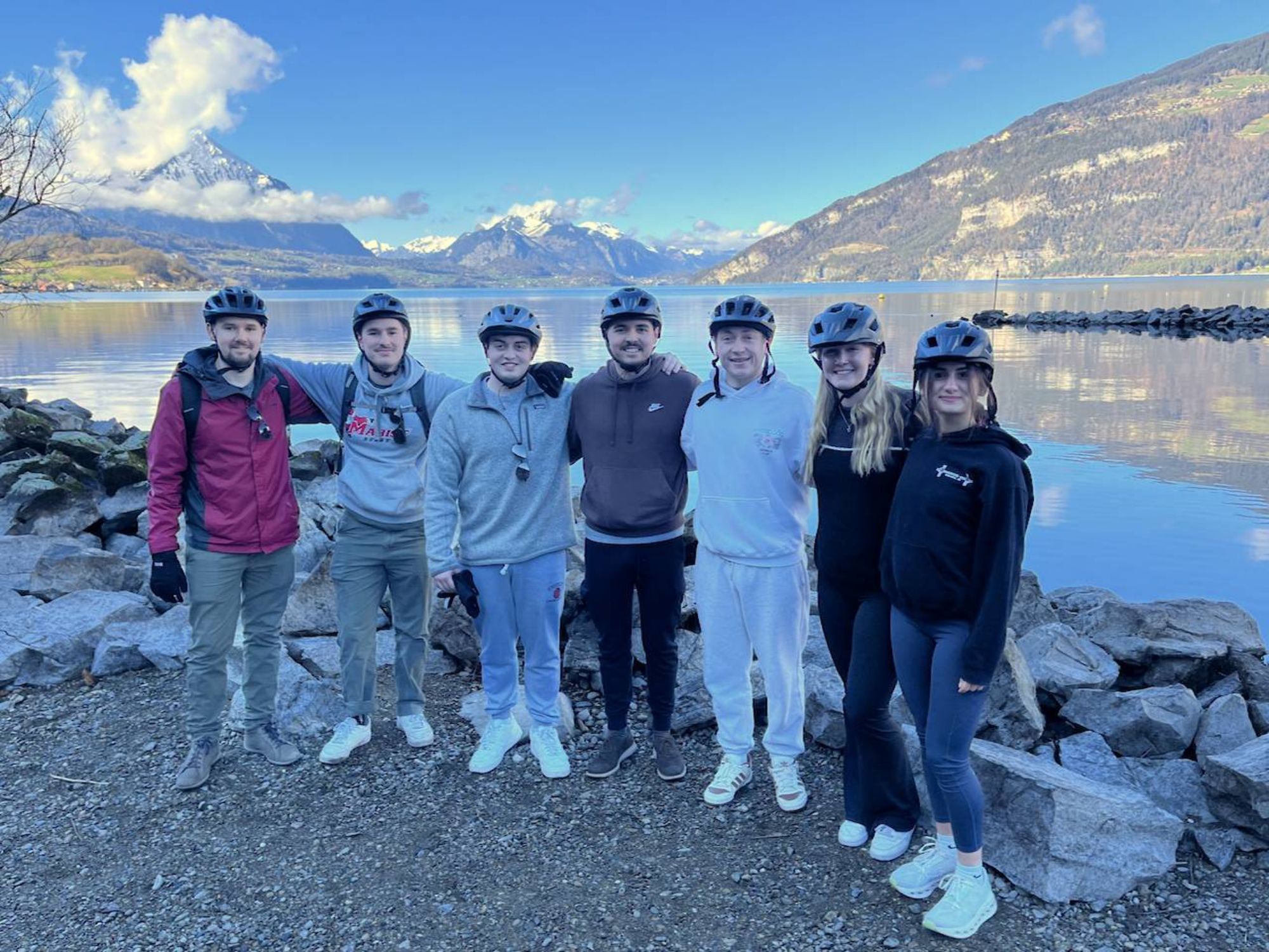 2000x2000-0-70-dddd3783dd9eef606408875b18129098