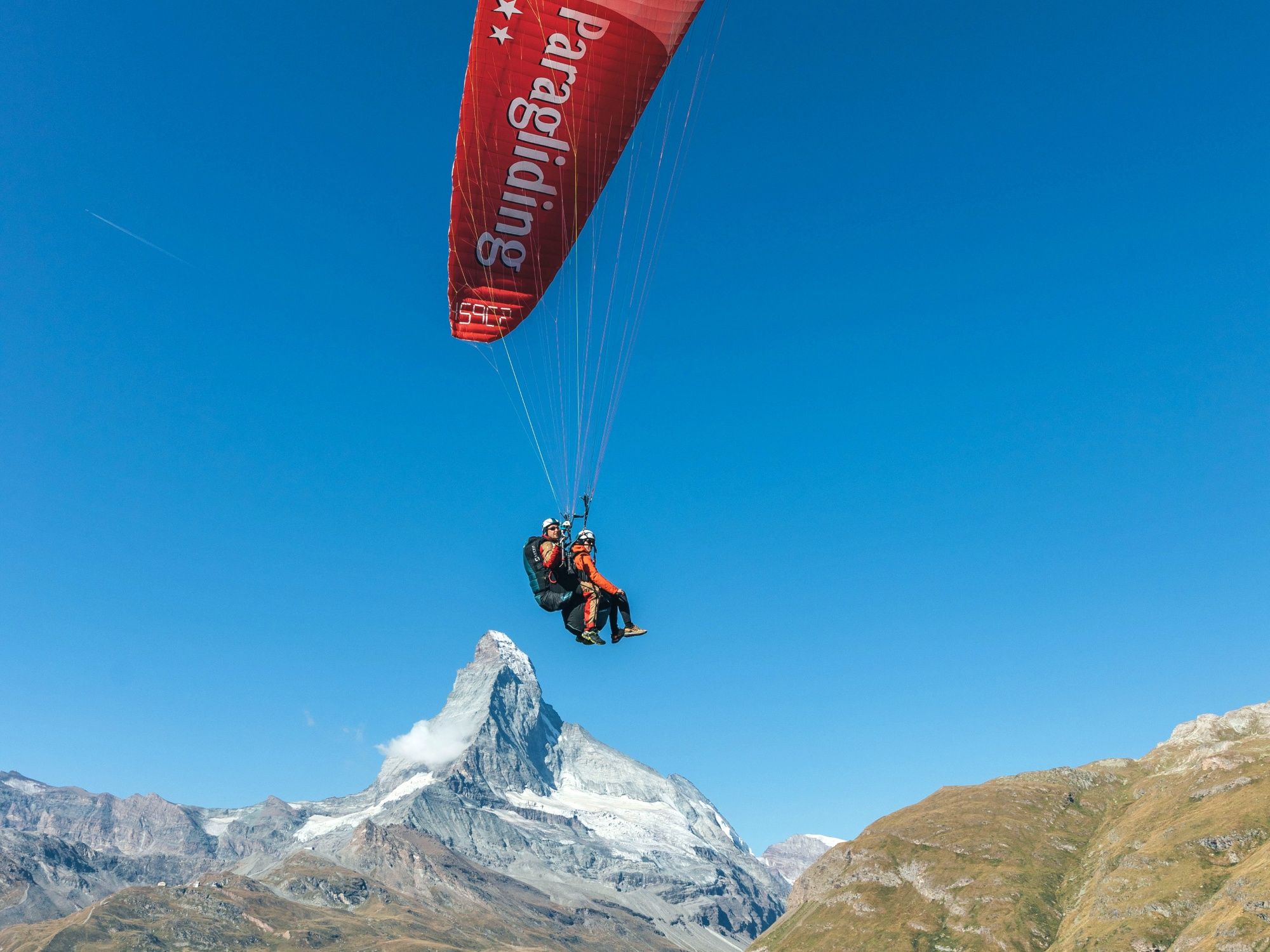 Matterhorn Gleitschirmflug