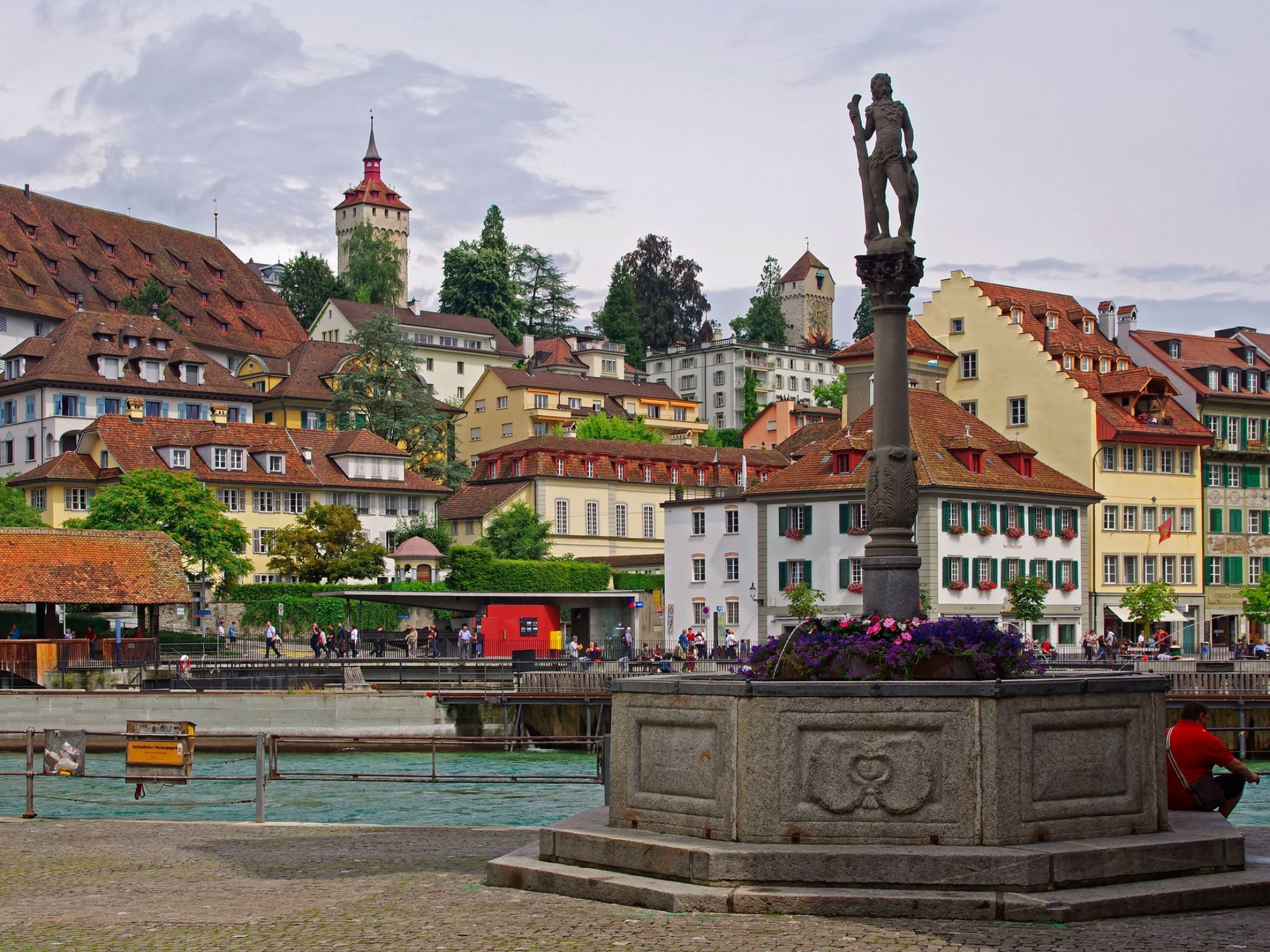 1 lucerne old town