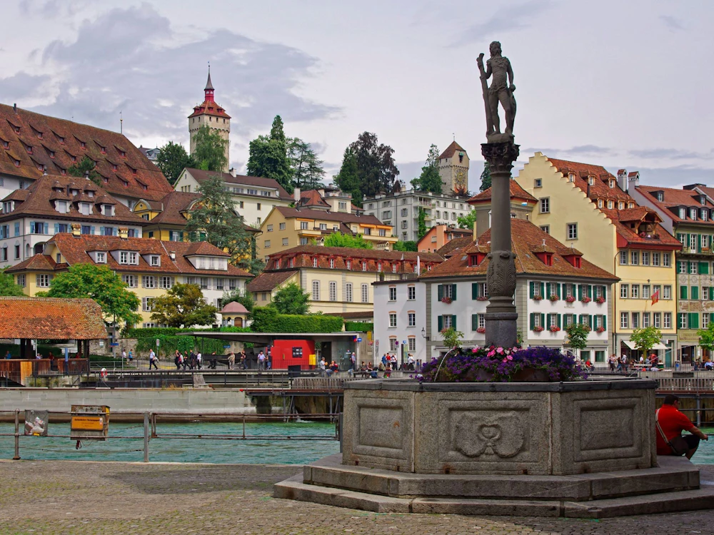 1 lucerne old town