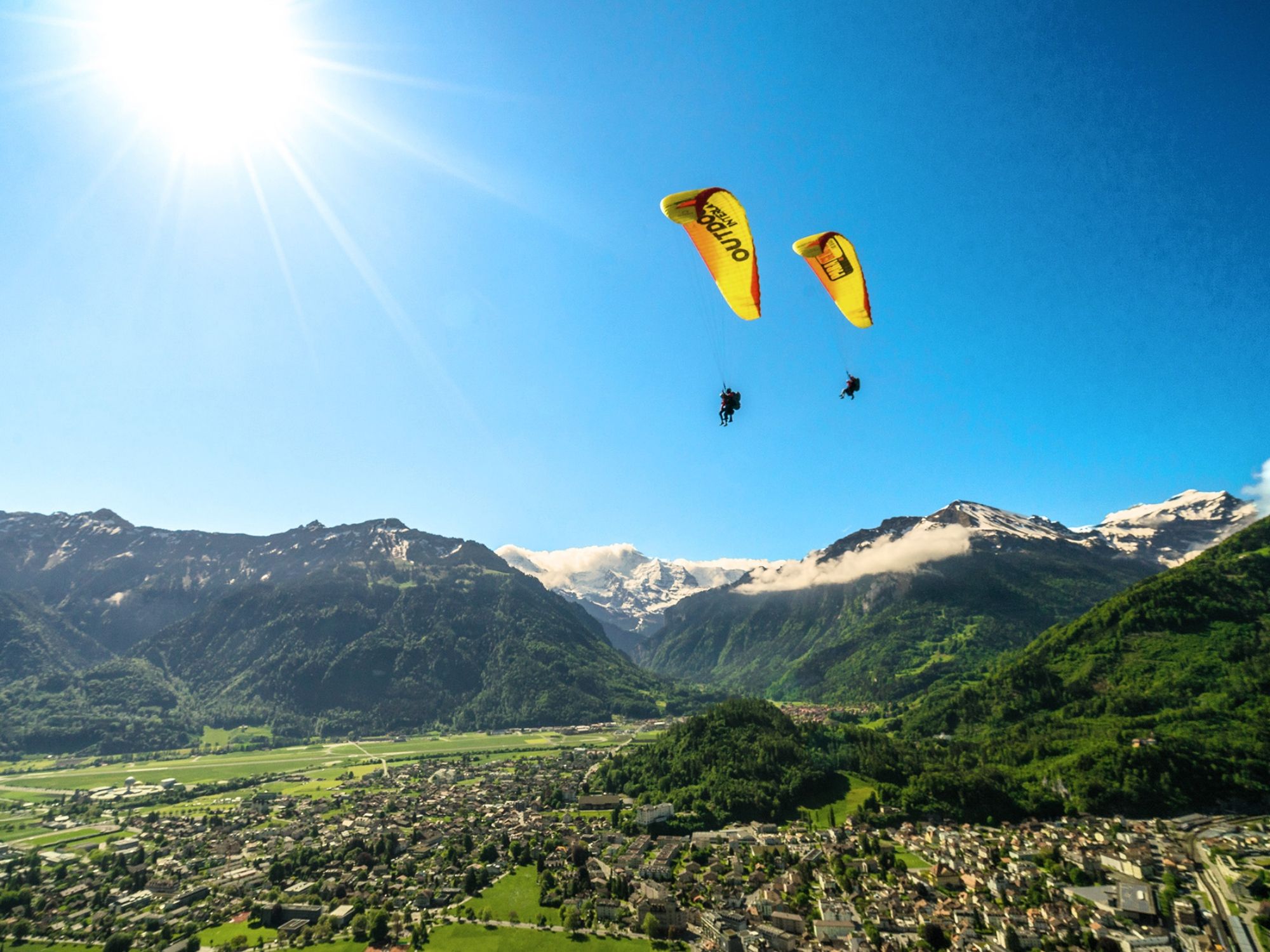 екскурсії-keytours-свісти-тури-інтерлакен-парапланеризм