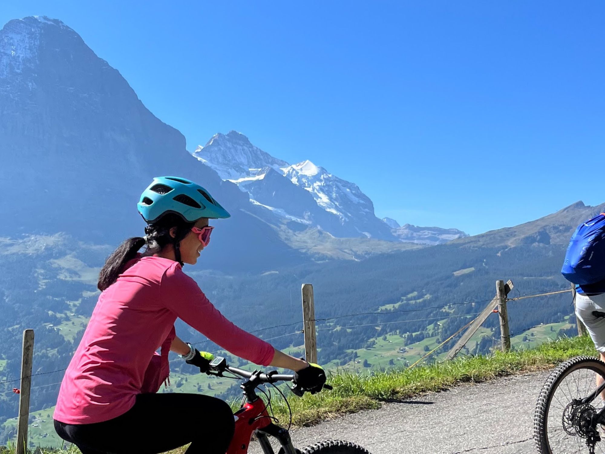 Tour de descubrimiento en bicicleta eléctrica en Grindelwald