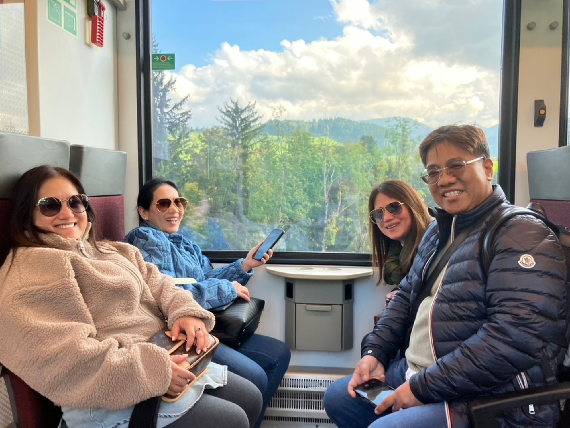 78C2580B-308D-4D56-A8C4-BCECCE246263_1_105_c