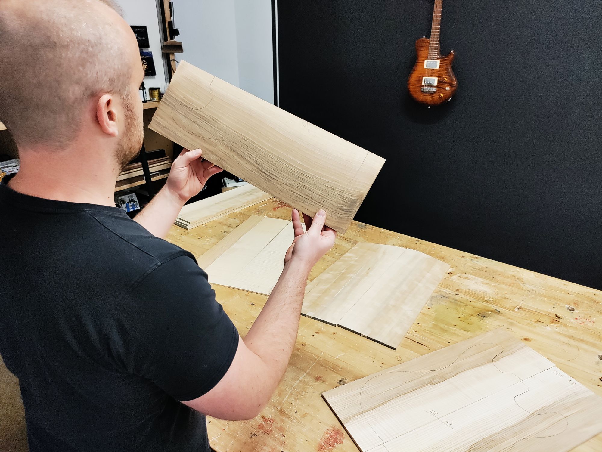 Τζέι-Ες-Γκιτάρς2