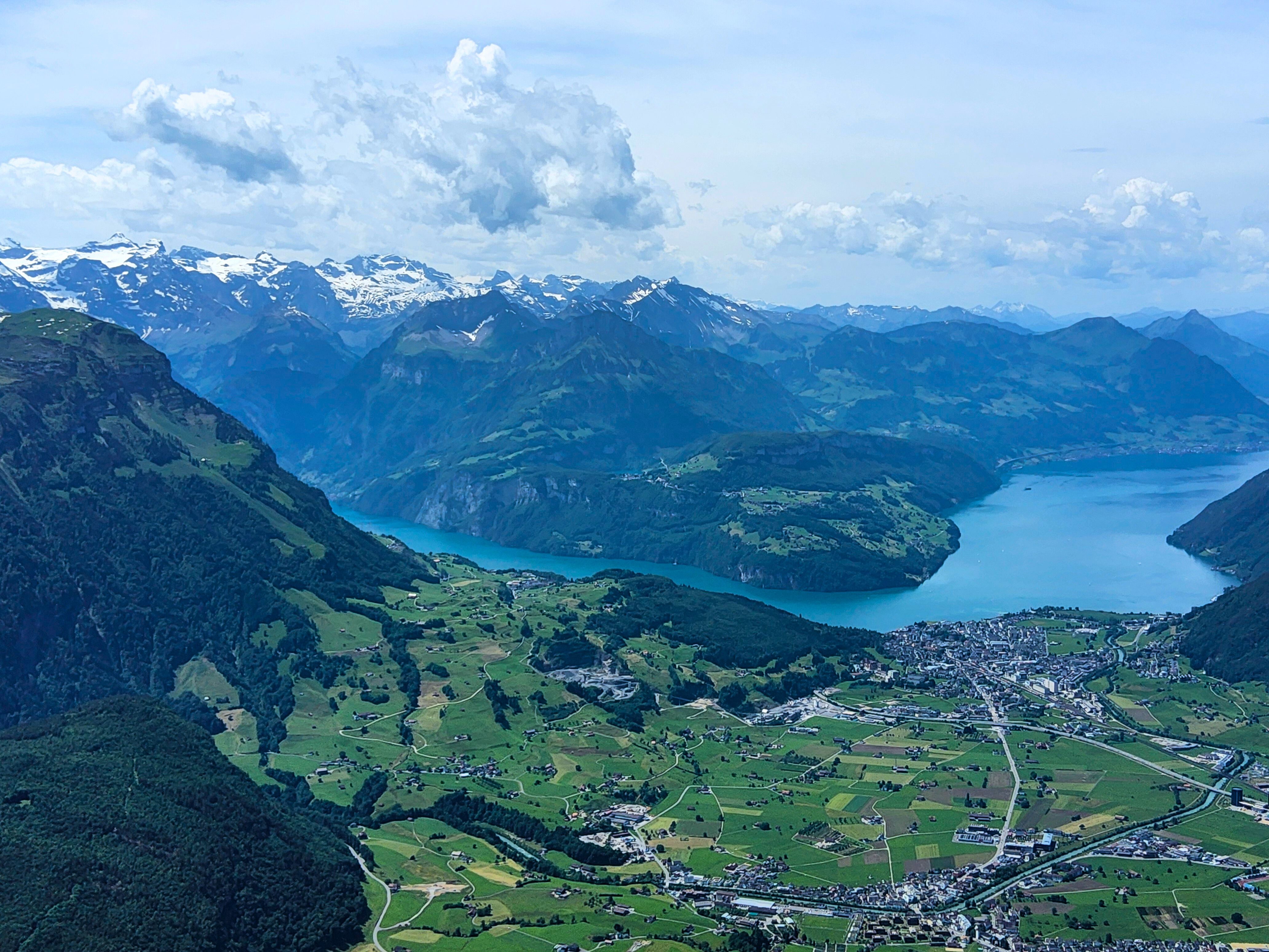 c05bf21f-a806-45ba-afe9-f862d7368824