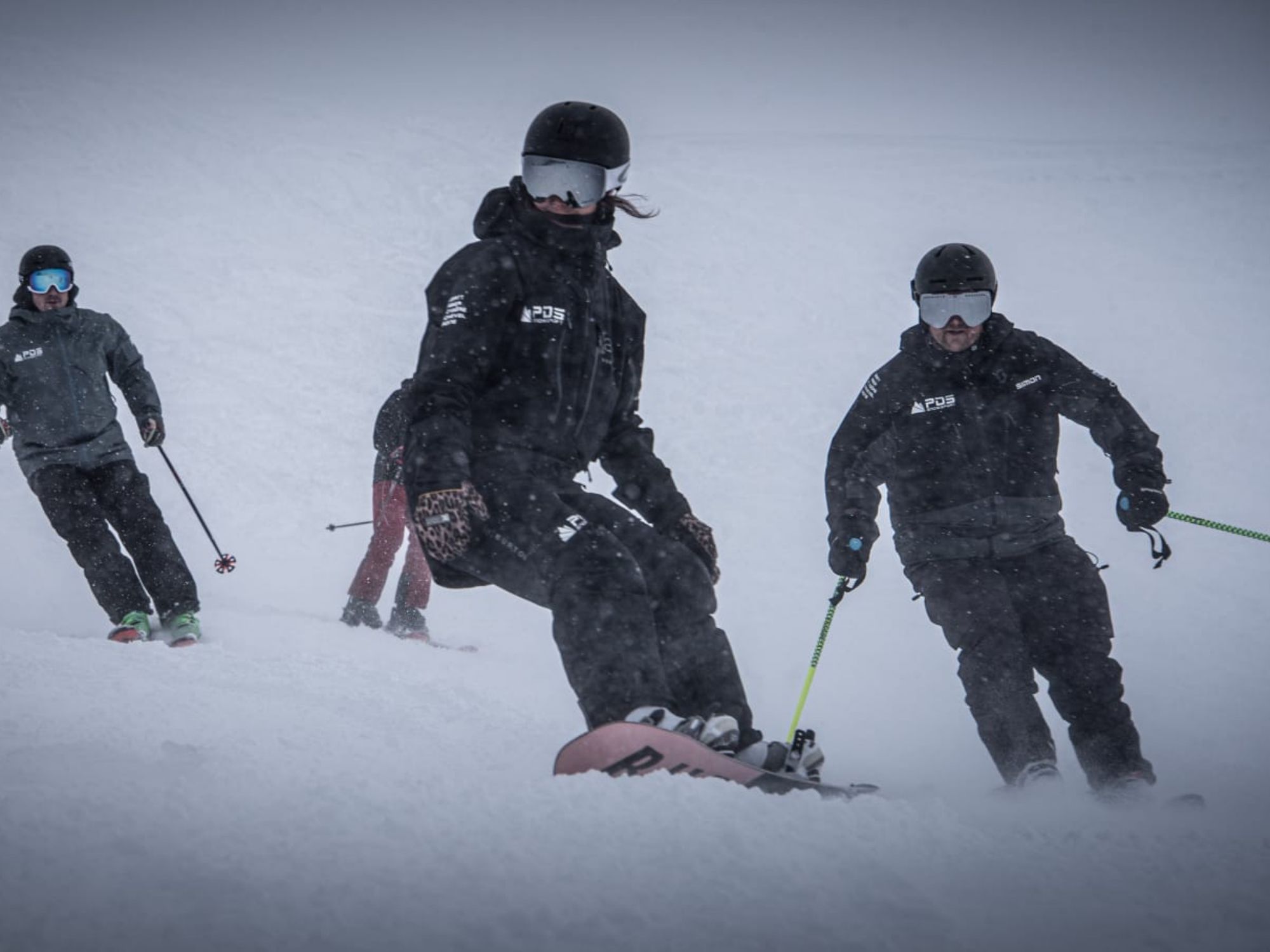 Snowboarder in der Landschaft