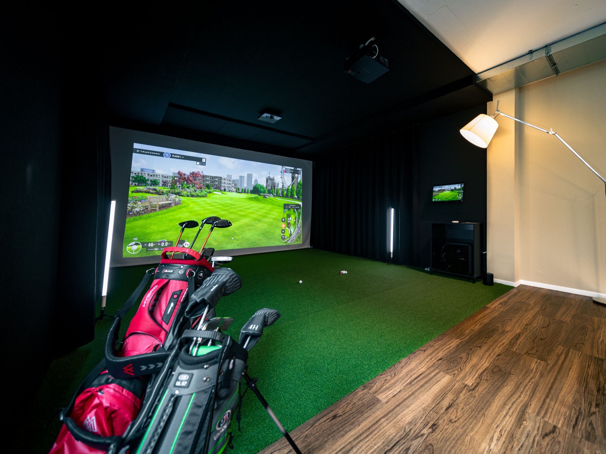 Indoor Golf