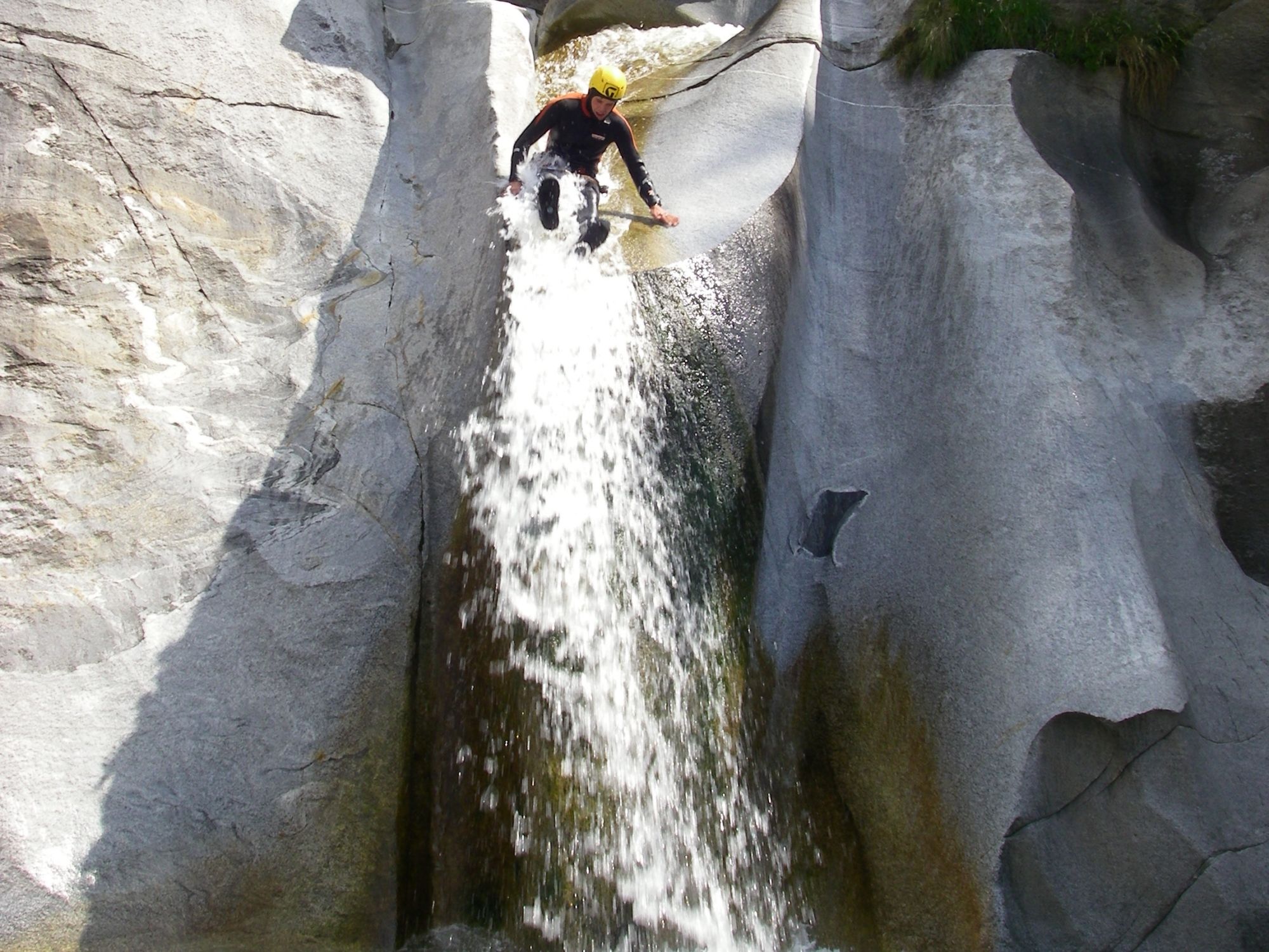 Swiss River Adventures Canyoning Tessin
