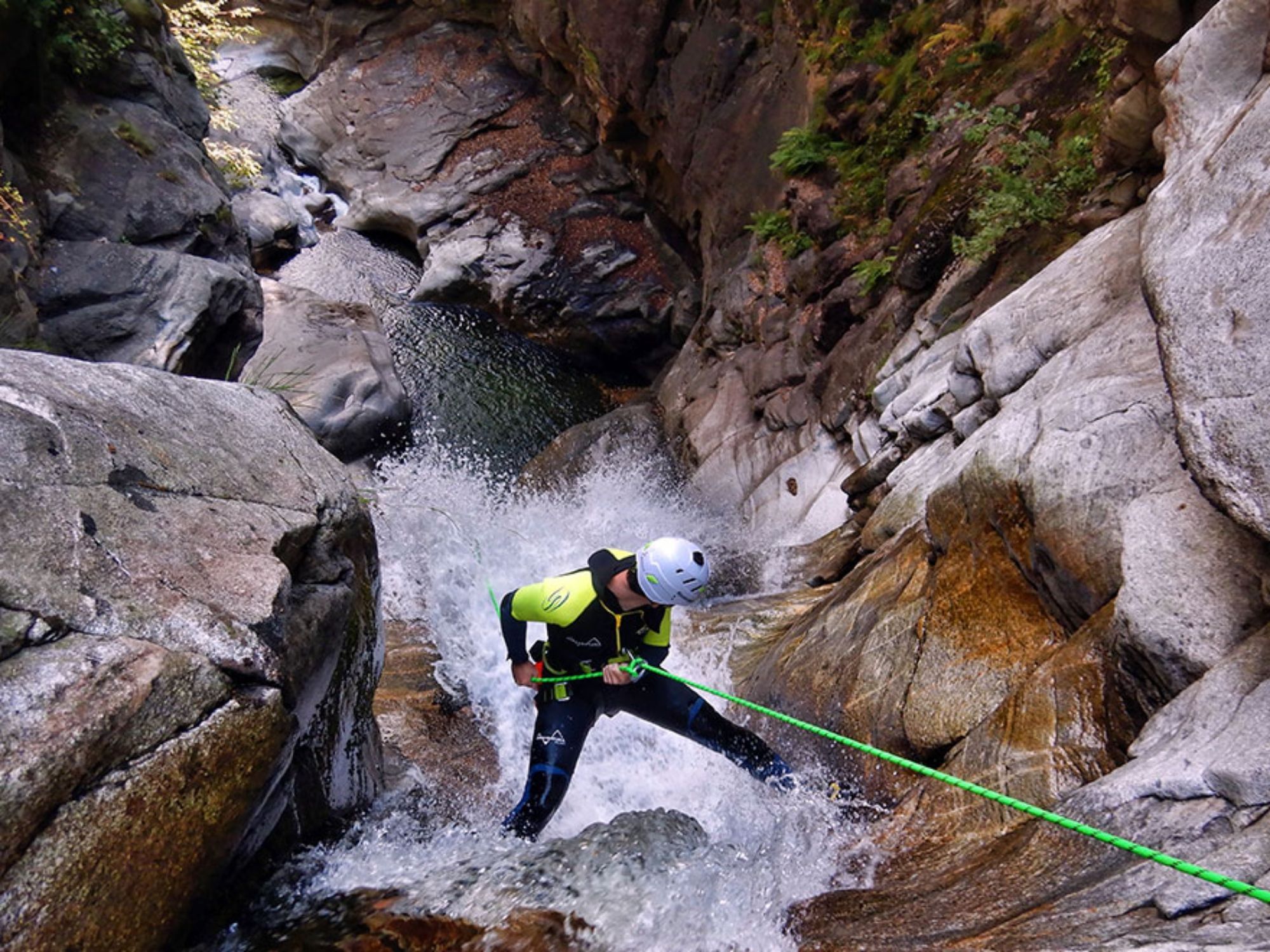 Canyoning Boggera pour initiés depuis Cresciano