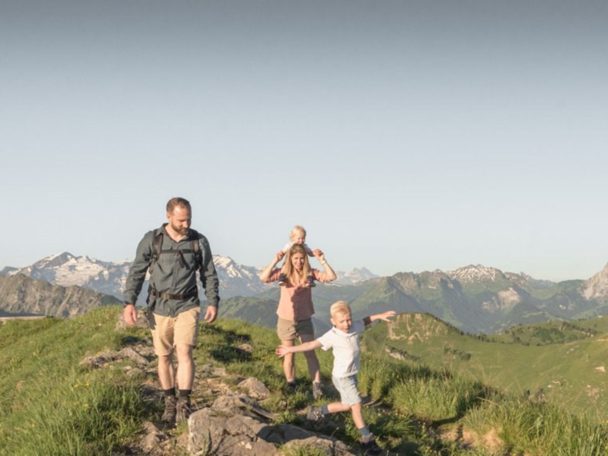 nomadness_gst_hiking_54