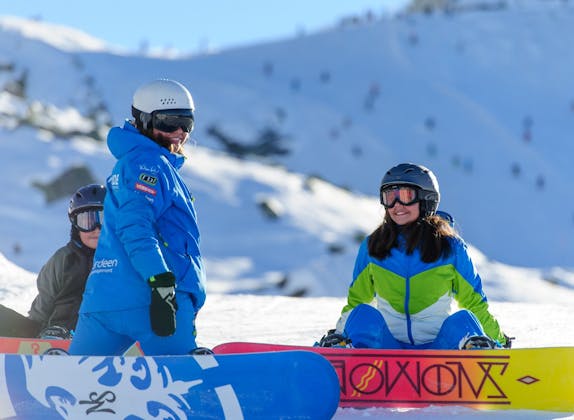 Gruppe Snowboarder