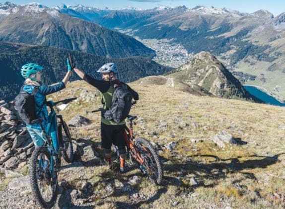 Teilnehmer mit E-MTB