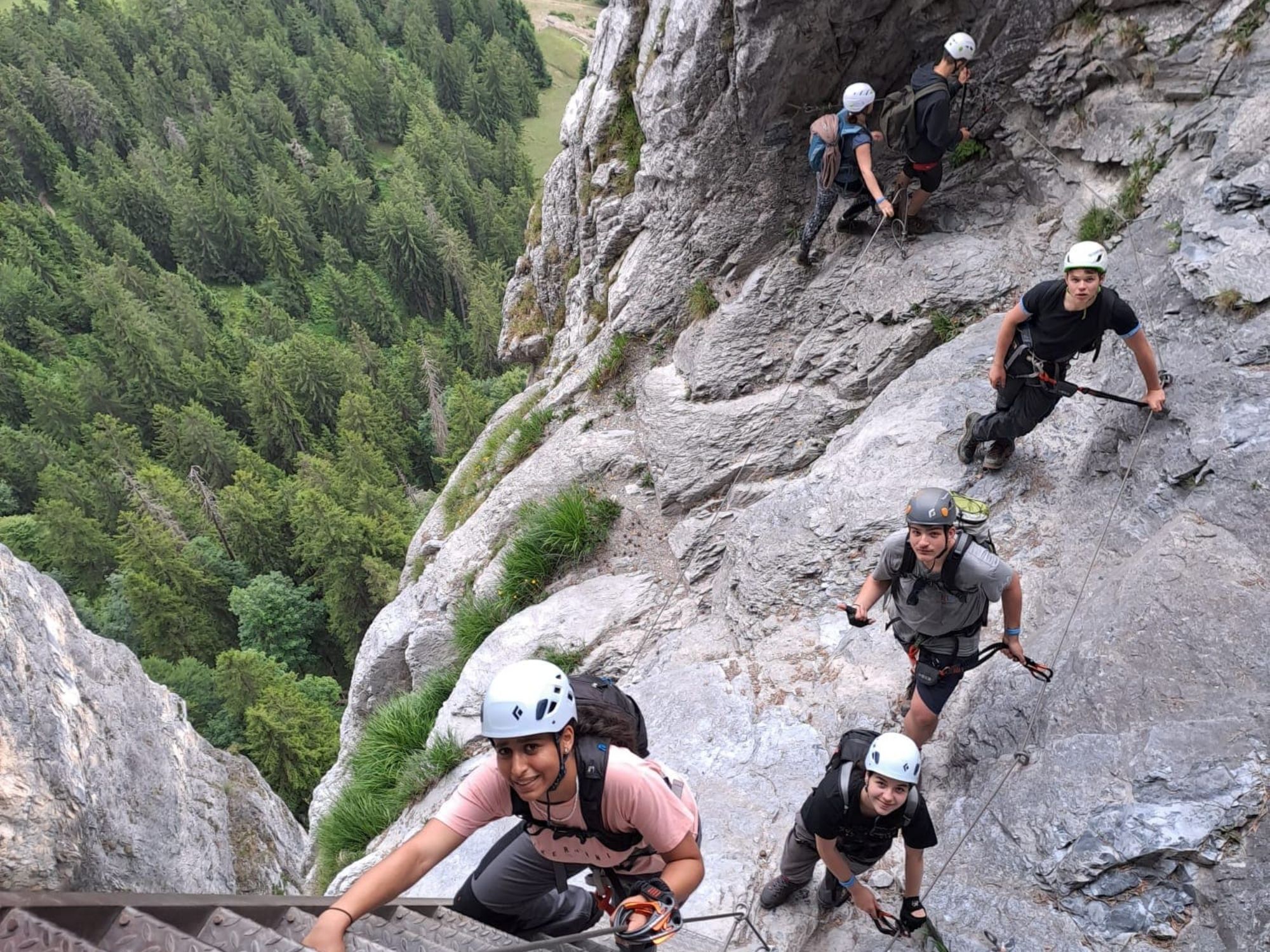 90c9fabb9dbf6f02f0d7e4a38fdbb982