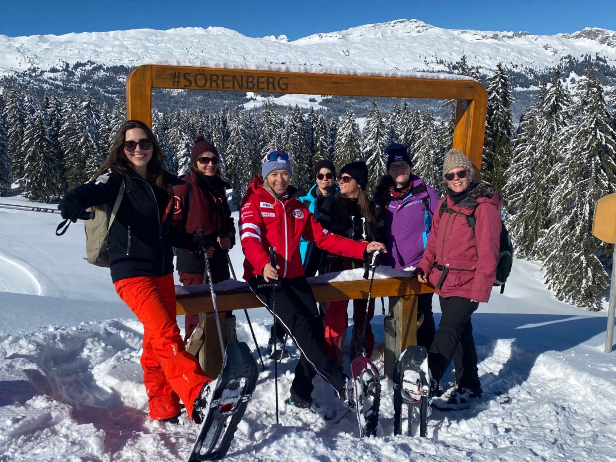 索伦贝格私家雪鞋徒步、奶酪火锅与雪橇体验