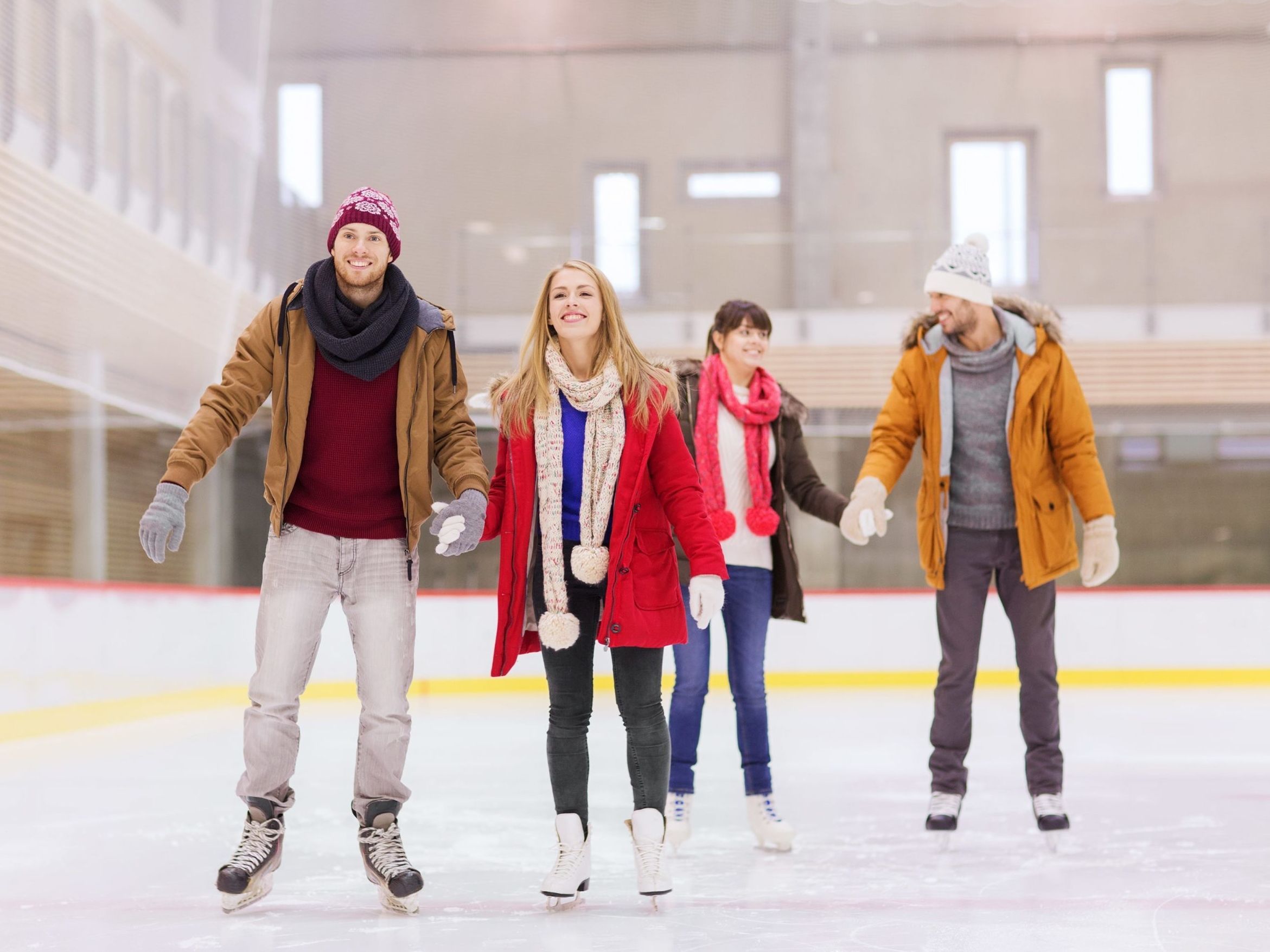 Катание на льду в помещении летом в Гштаад и Ружмон с индивидуальным обучением
