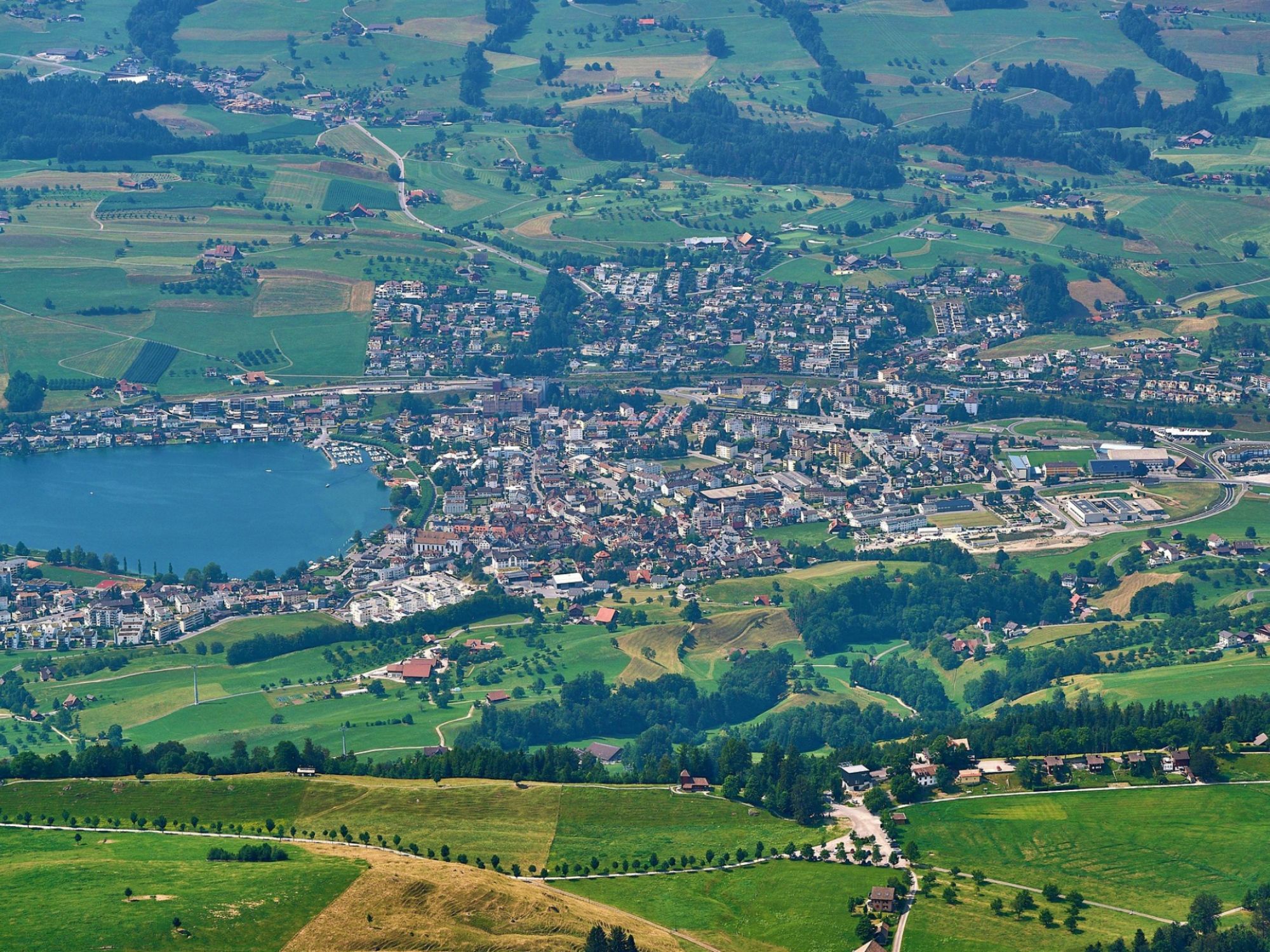 kussnacht-pe-rigi-pixabay