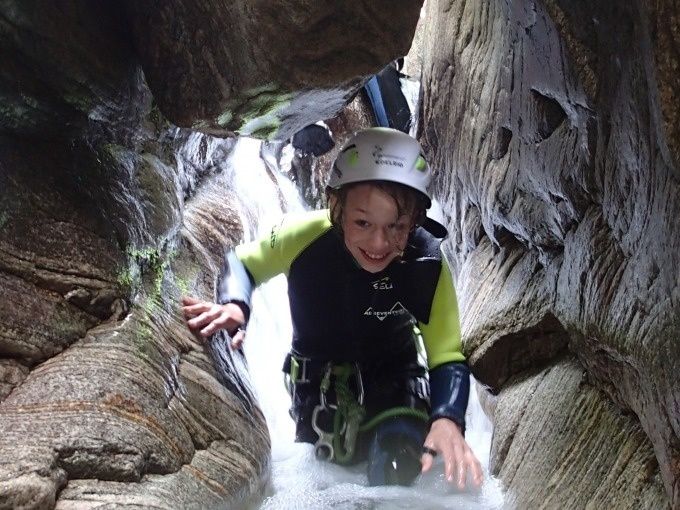 Canyoning Anak Corippo