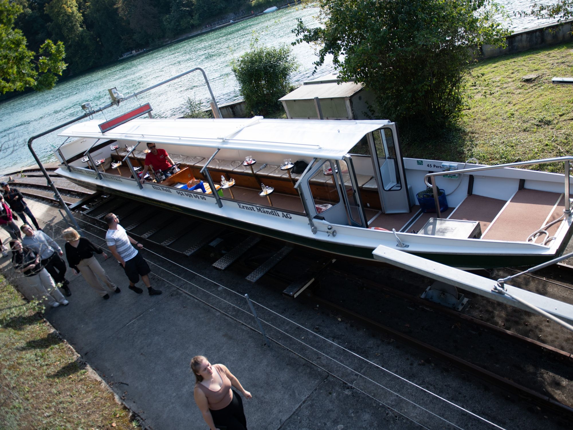 Übersetzen am KW Rheinau