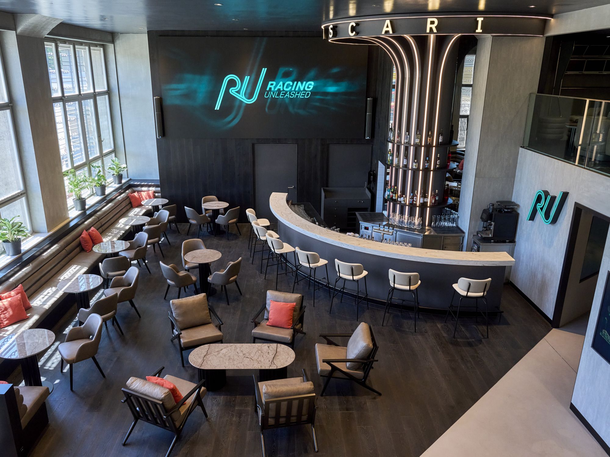 RU_ZHCity_ascari-bar-from-top