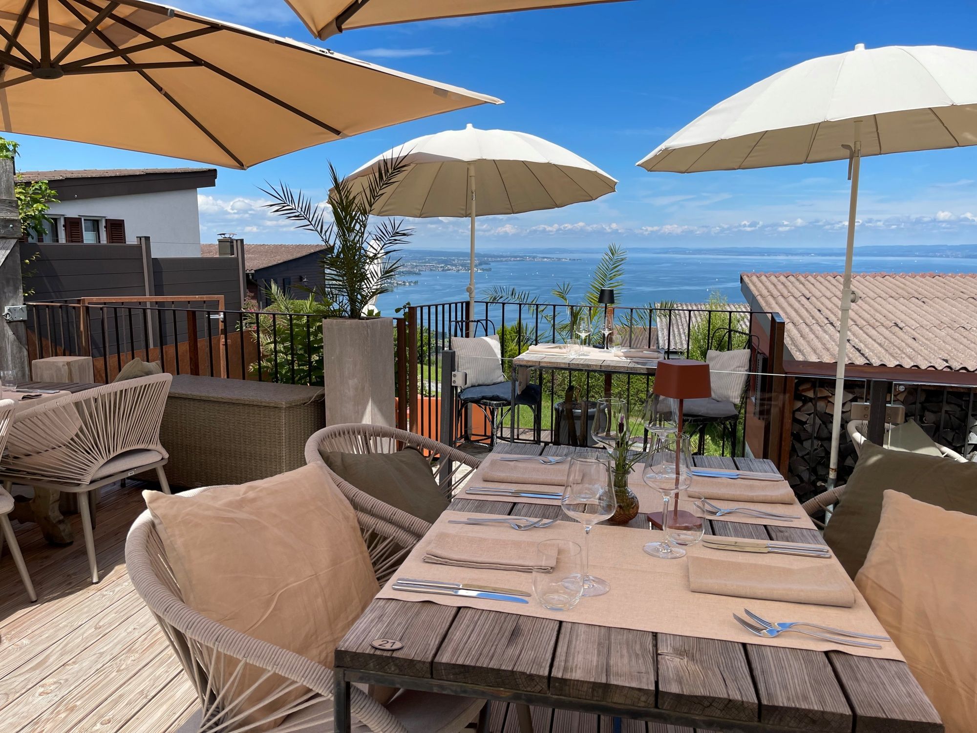 restoran-treichli-pemandangan