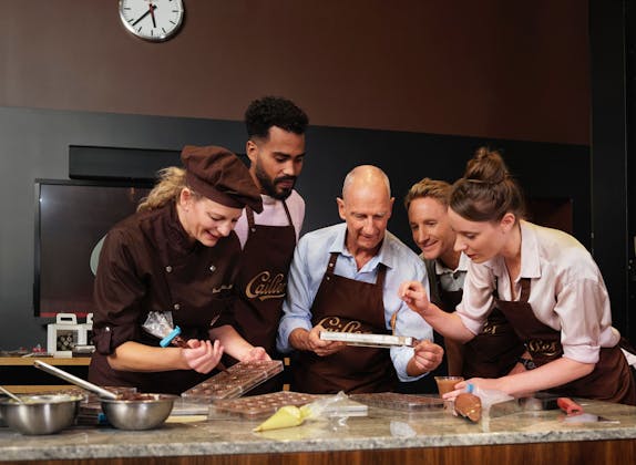 "融化在口中的松露巧克力编织" Maison Cailler 工作坊