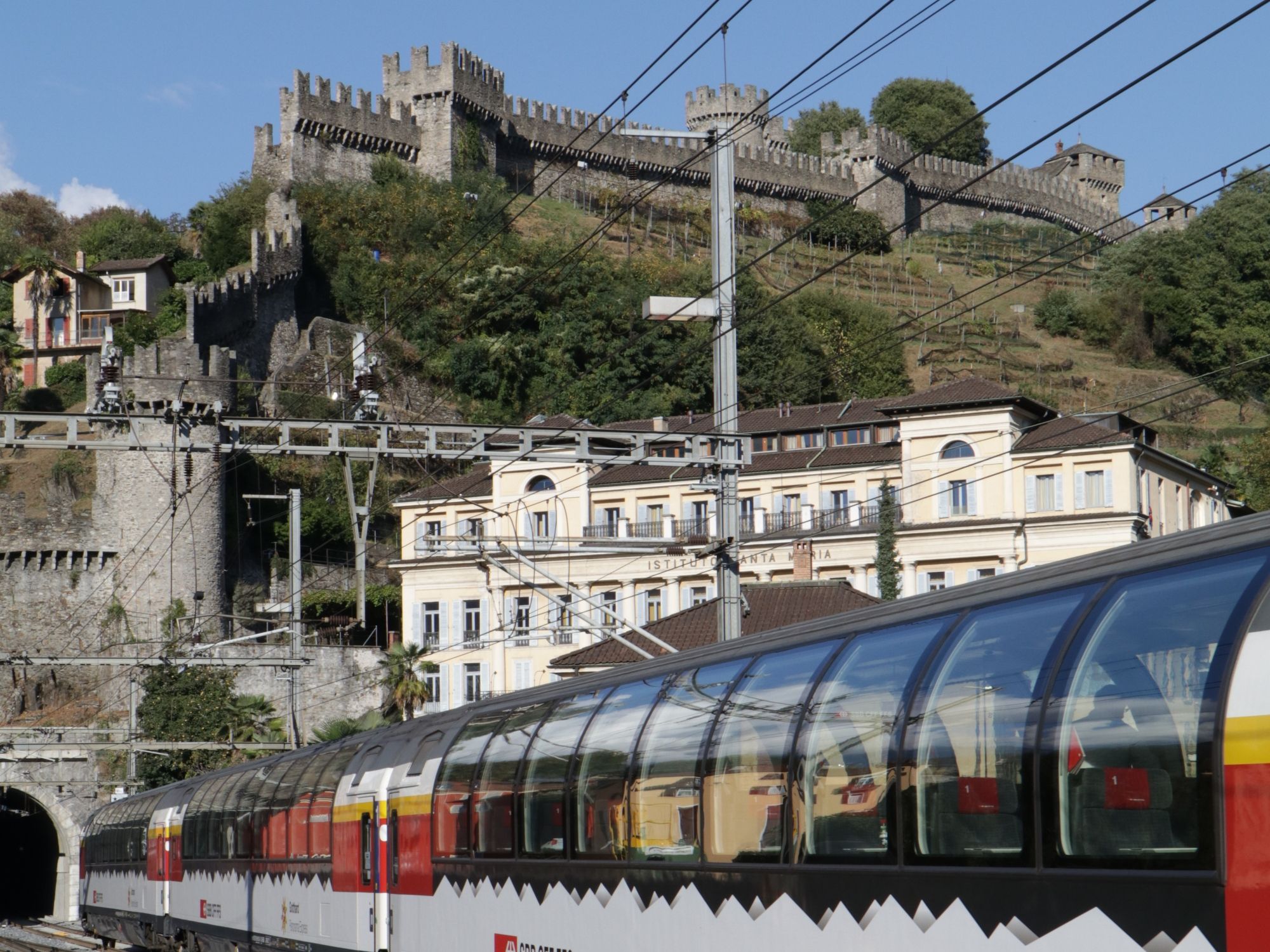 Gotthard Panorama Express_Bellinzona 1_©SBB CFF FFS