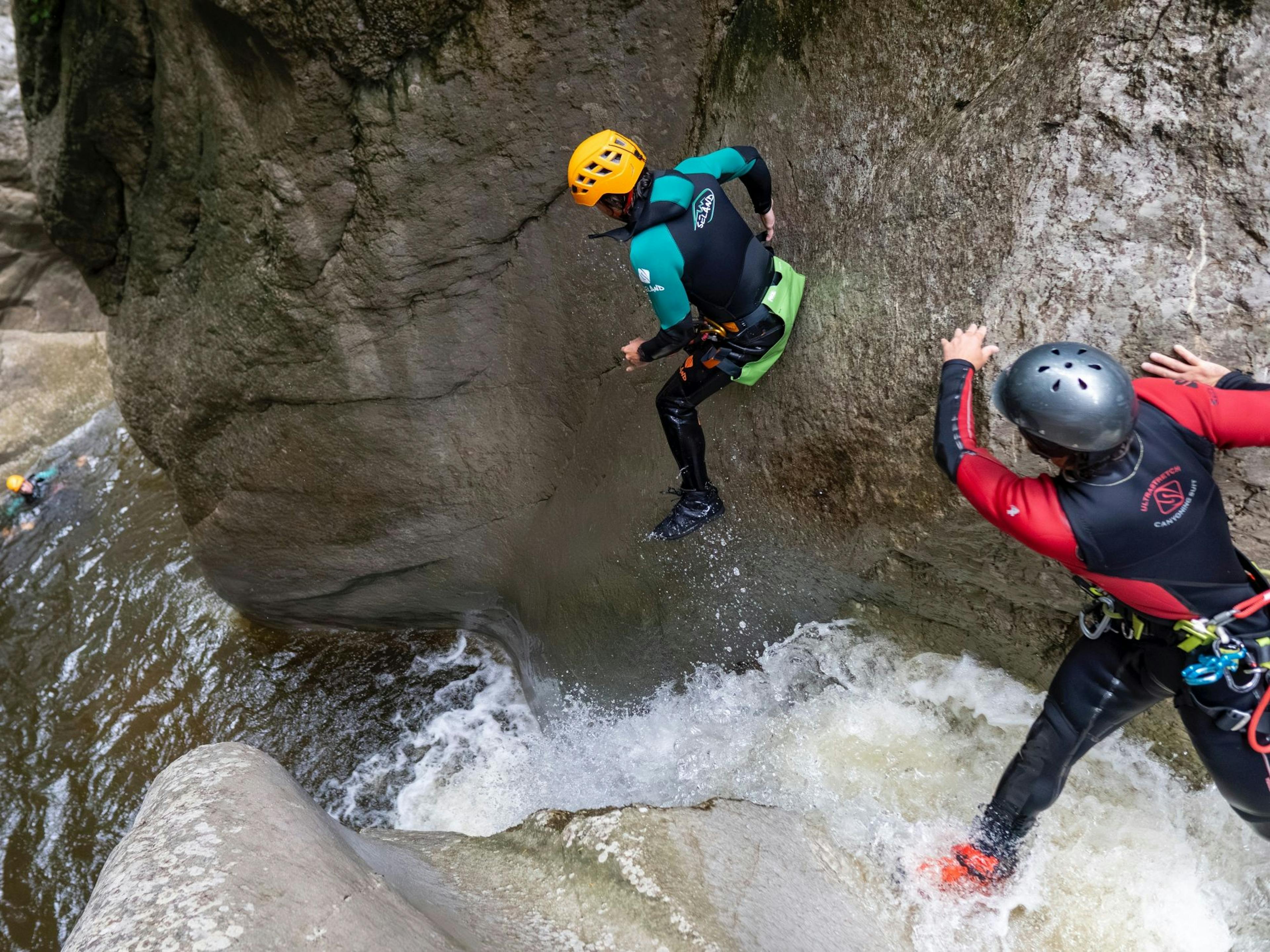 Canyoning Chli Schliere dành cho người đã có kinh nghiệm từ Interlaken