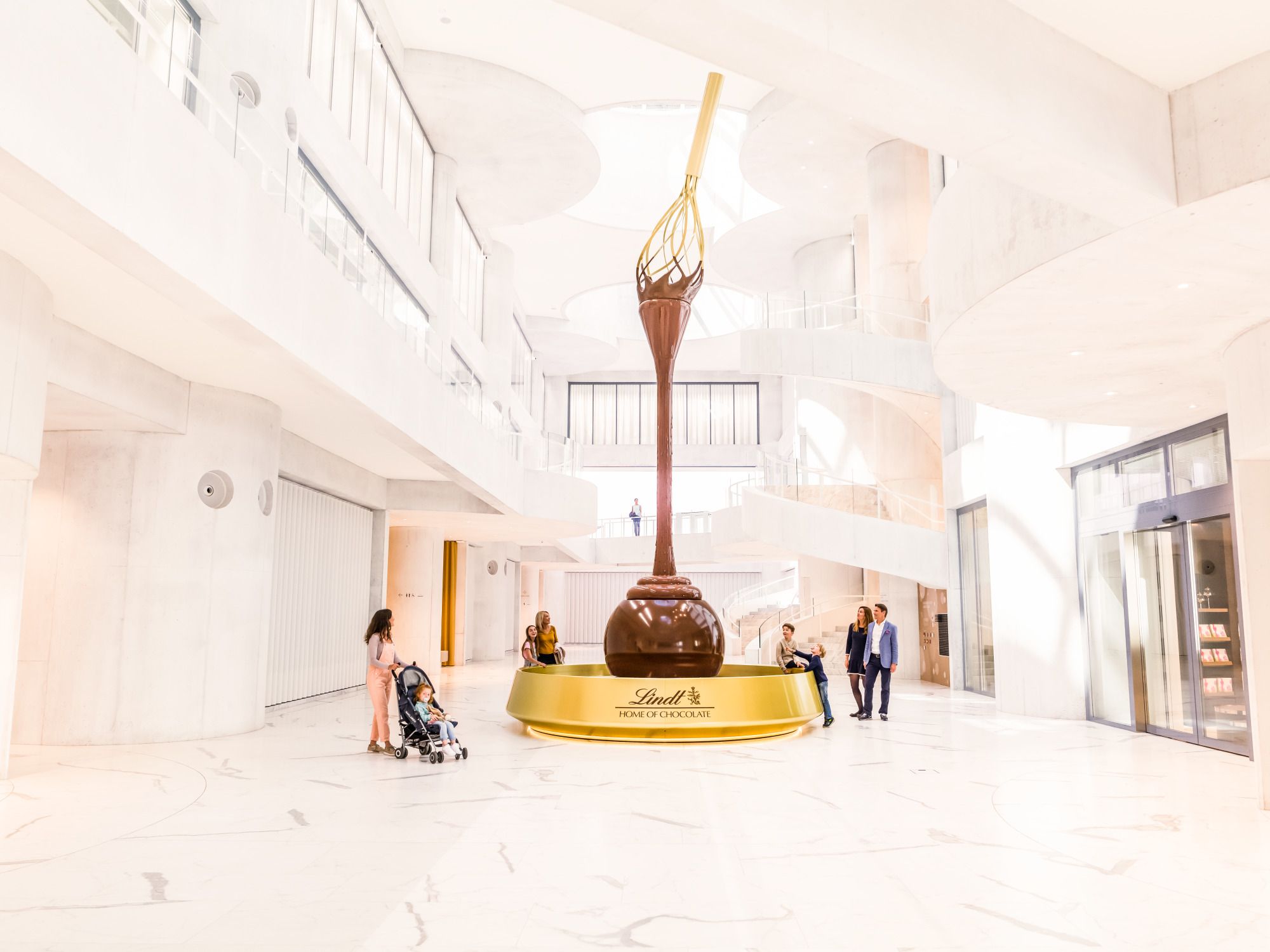 Halle mit Schokobrunnen