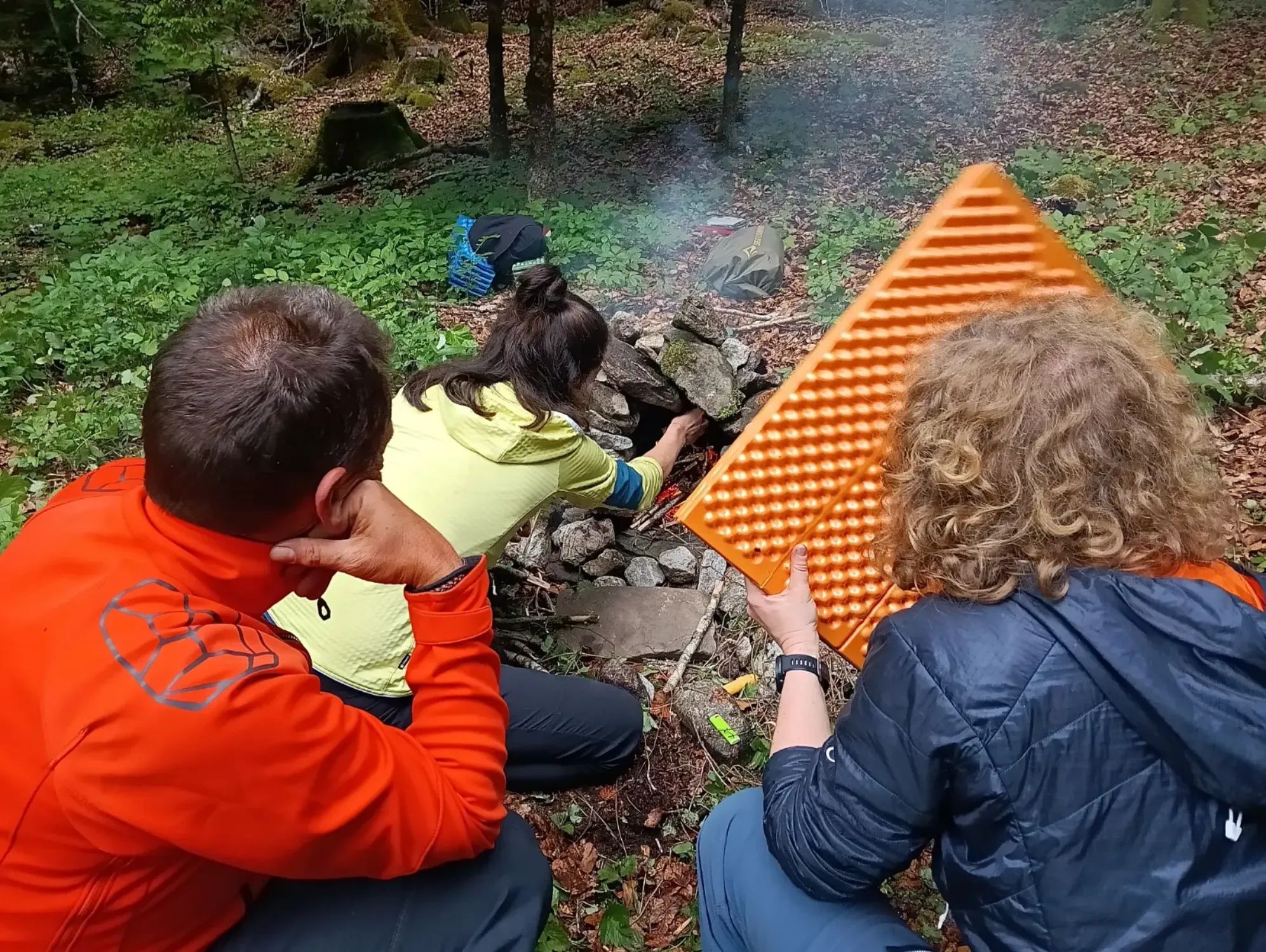 Acara Tim - Memasak Outdoor di Atas Api Terbuka