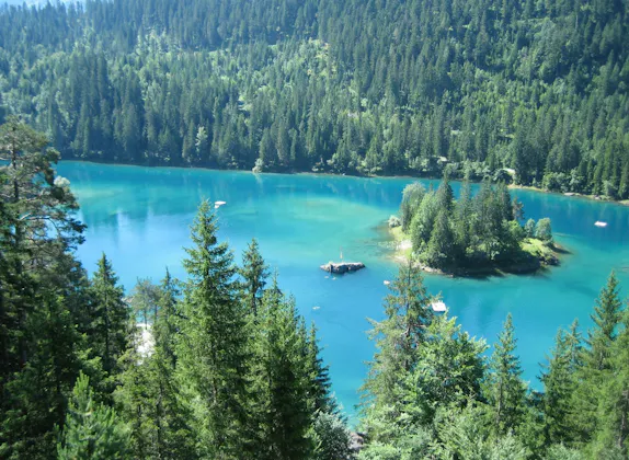 Fra St. Gallen: Privat dagsudflugt til Heididorf og Caumasee