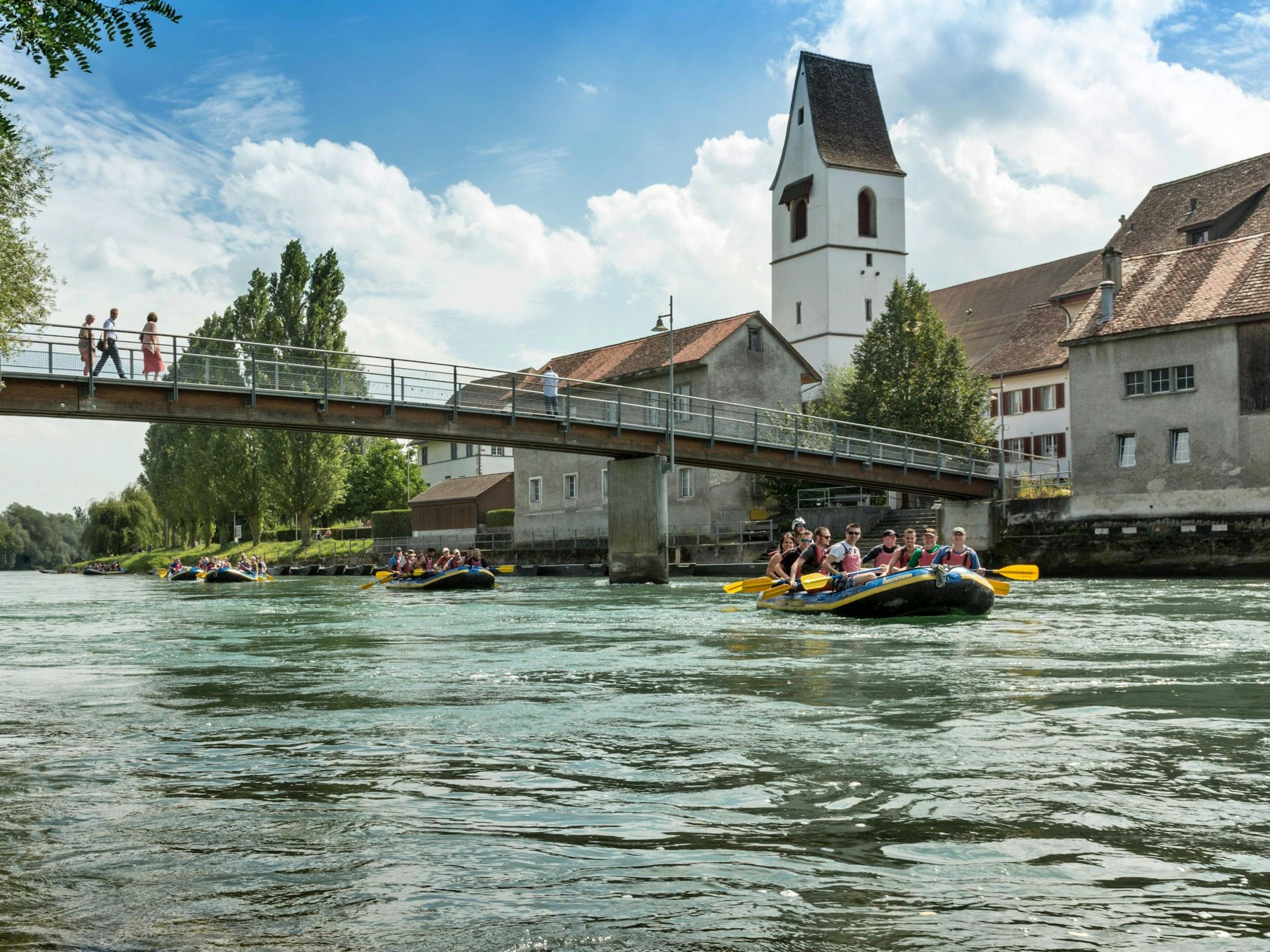 Passeio de meio-dia de barco insuflável no rio Reuss de Bremgarten a Mellingen