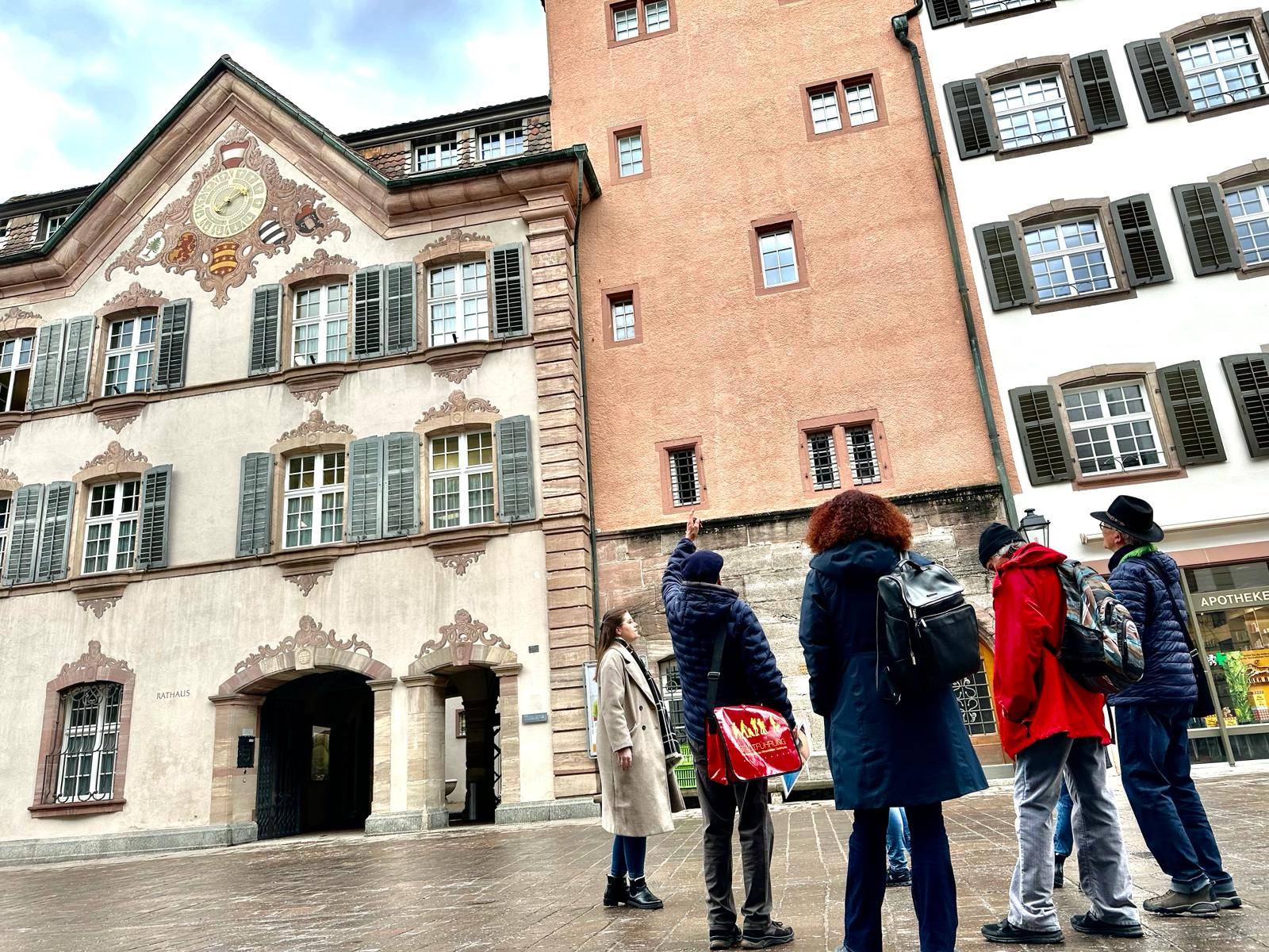 2000x2000-0-70-b392515386b74d8836d5991e7396b9bd