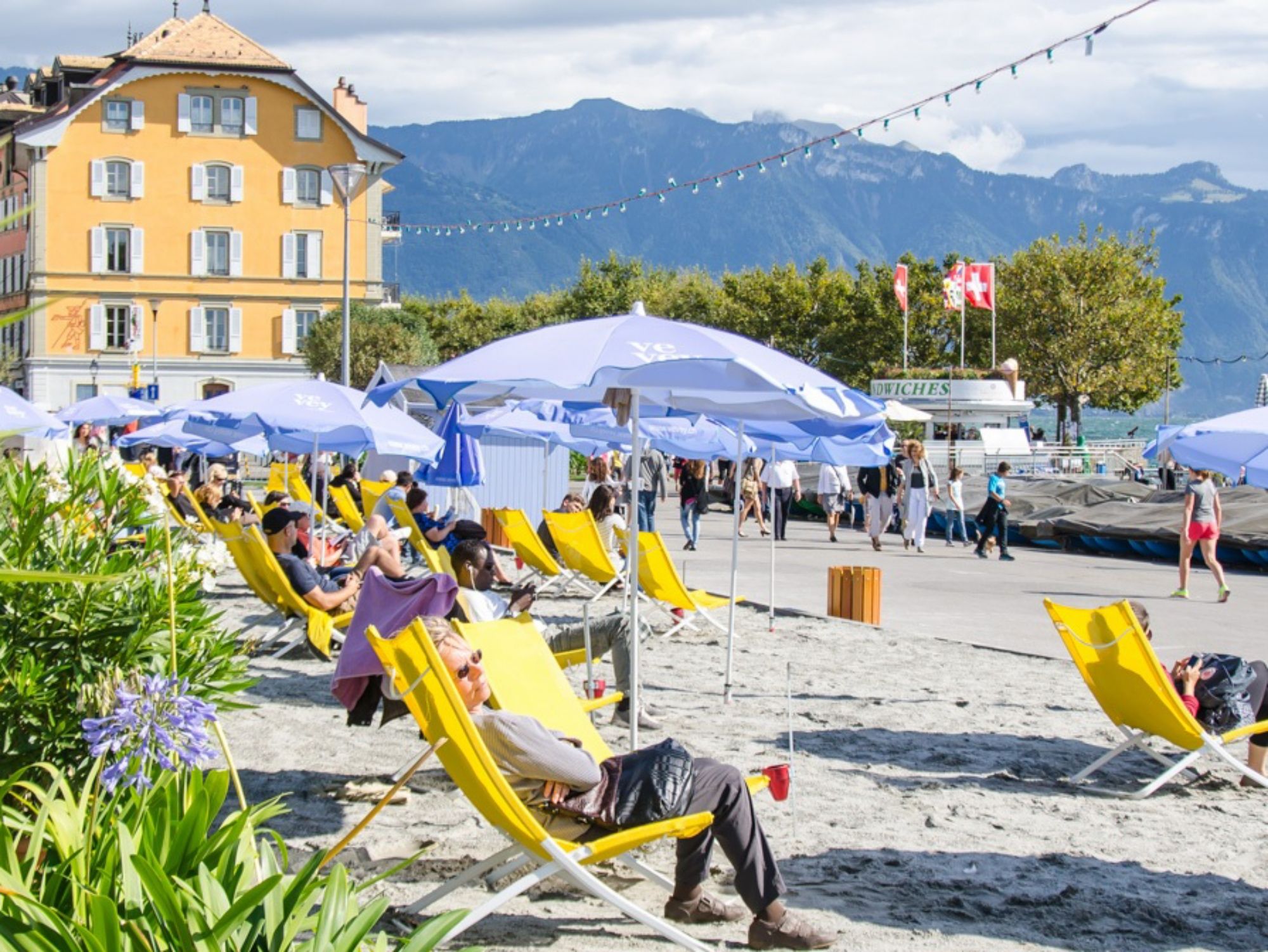 vevey-lake-promenade