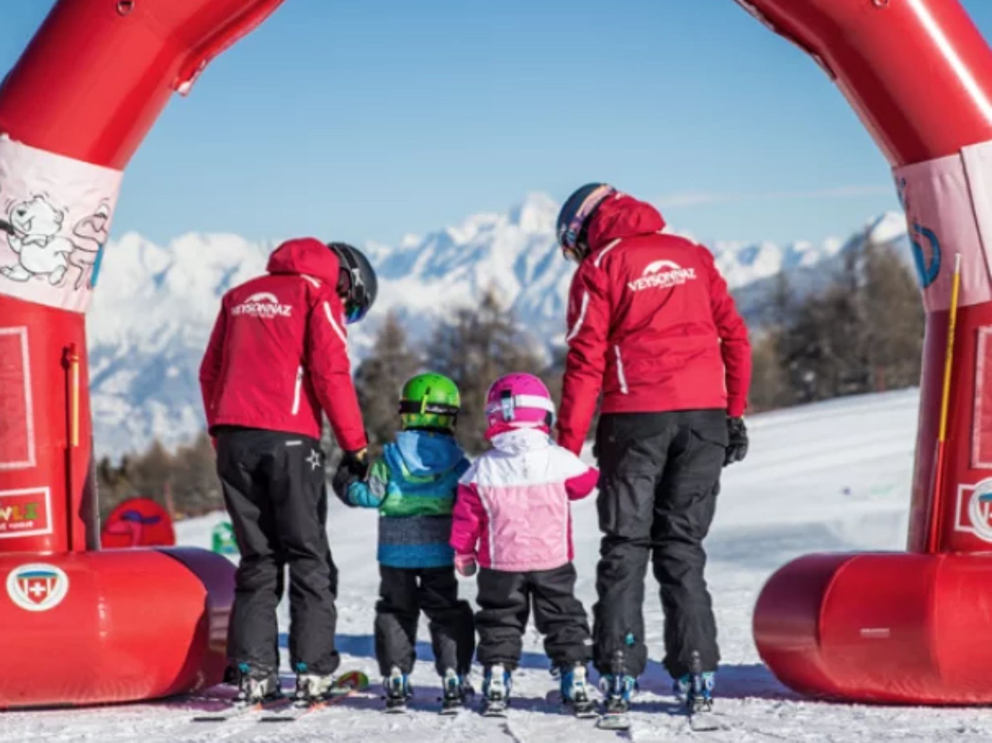 ess-veysonnaz-3-famiglia-jardin-scuola-sci