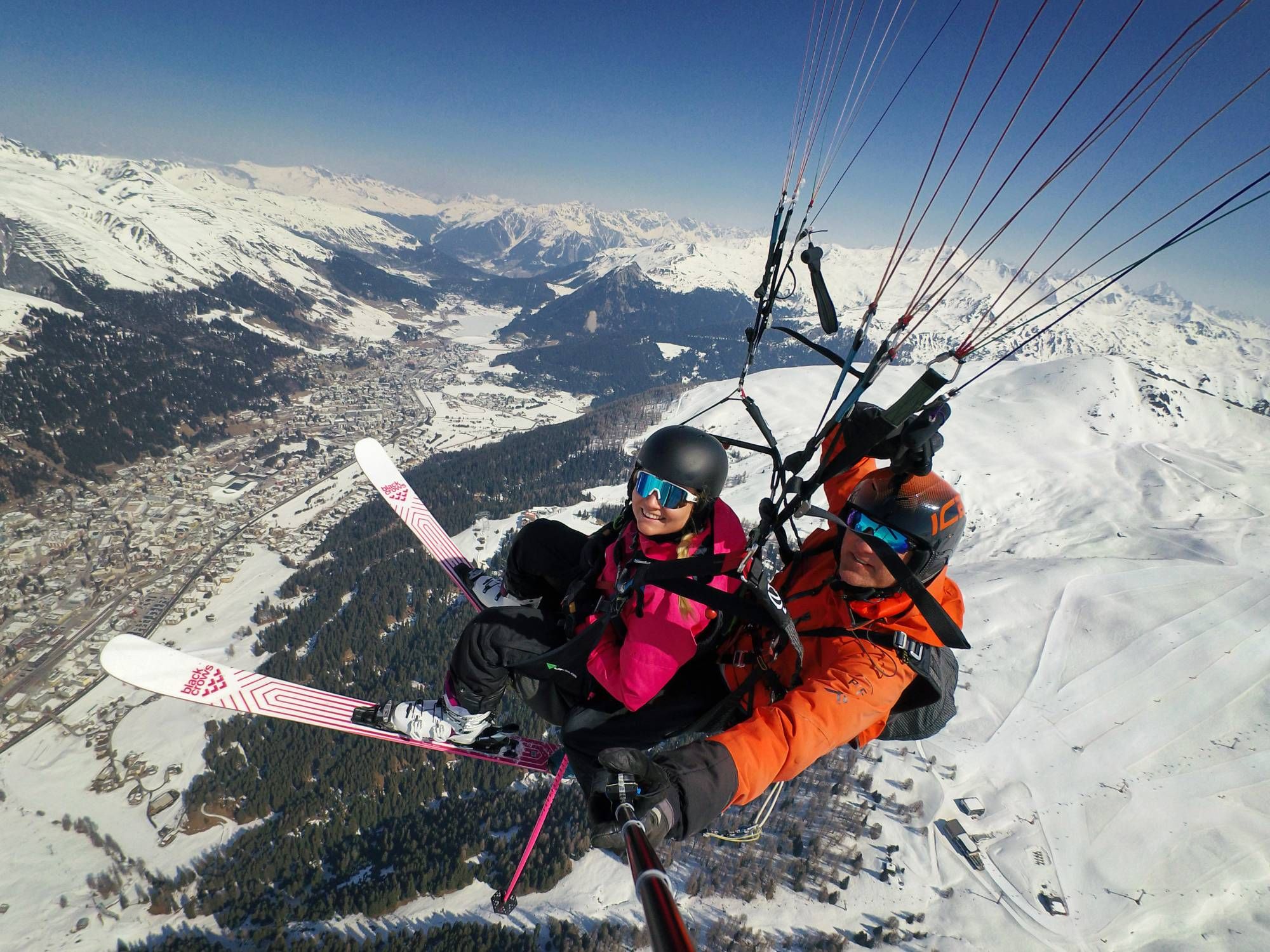 2000x2000-0-70-9e28132774907e776901805f56a7e1a8