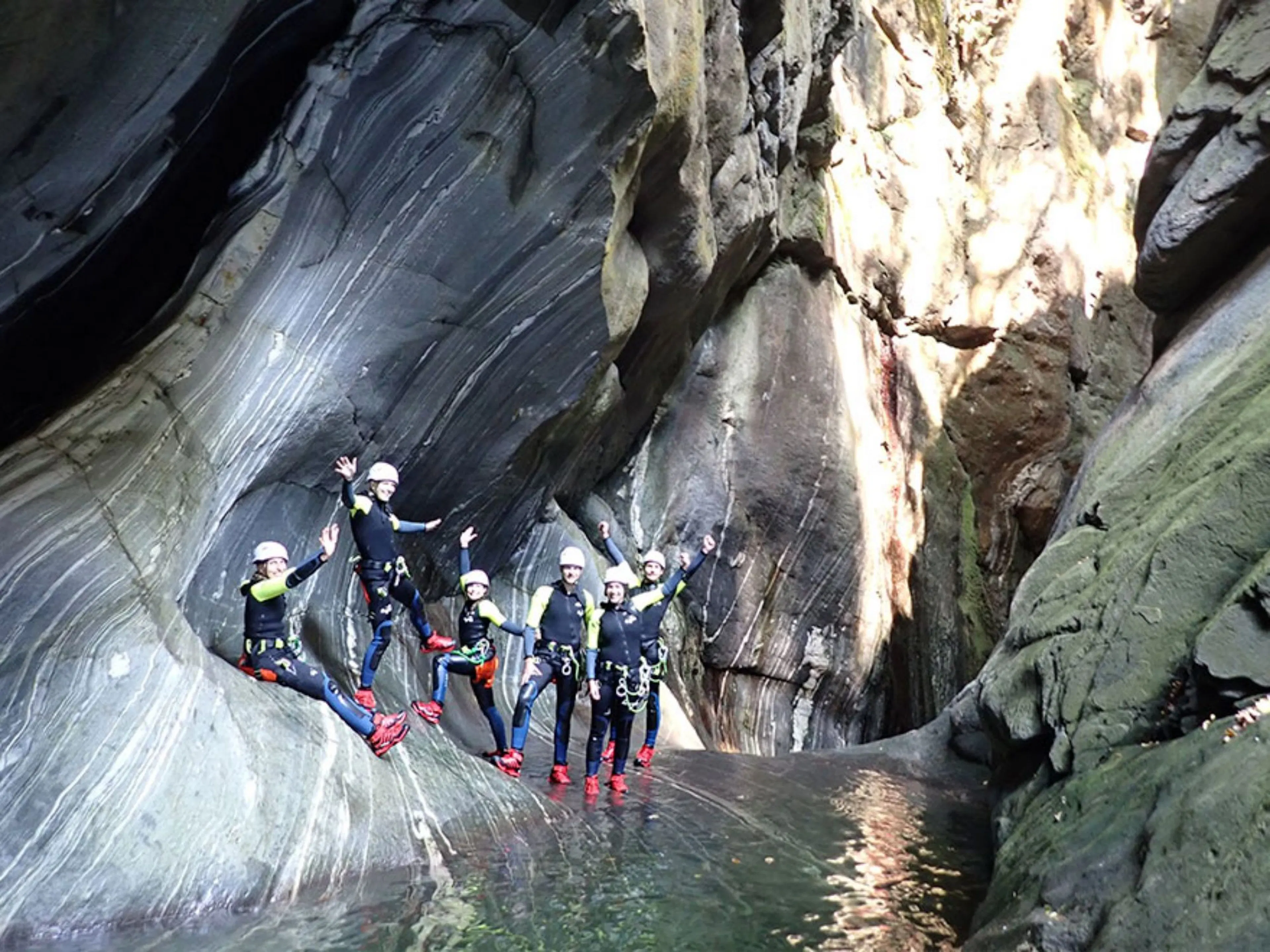 Expert en canyoning Val Grande pour initiés depuis Gordevio