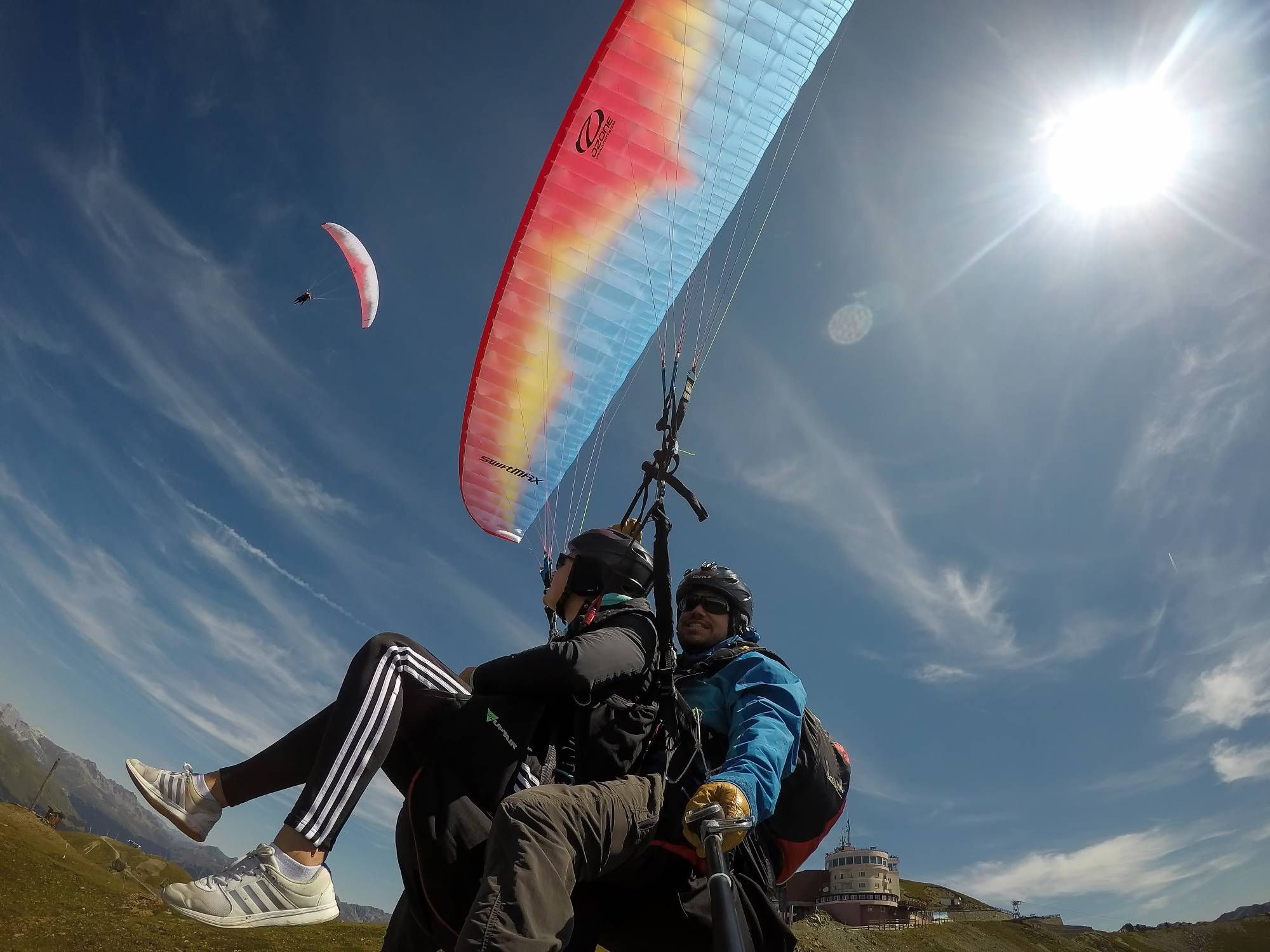 02 2000x2000-0-70-800f988ed0ff6916619e75ae2d996799