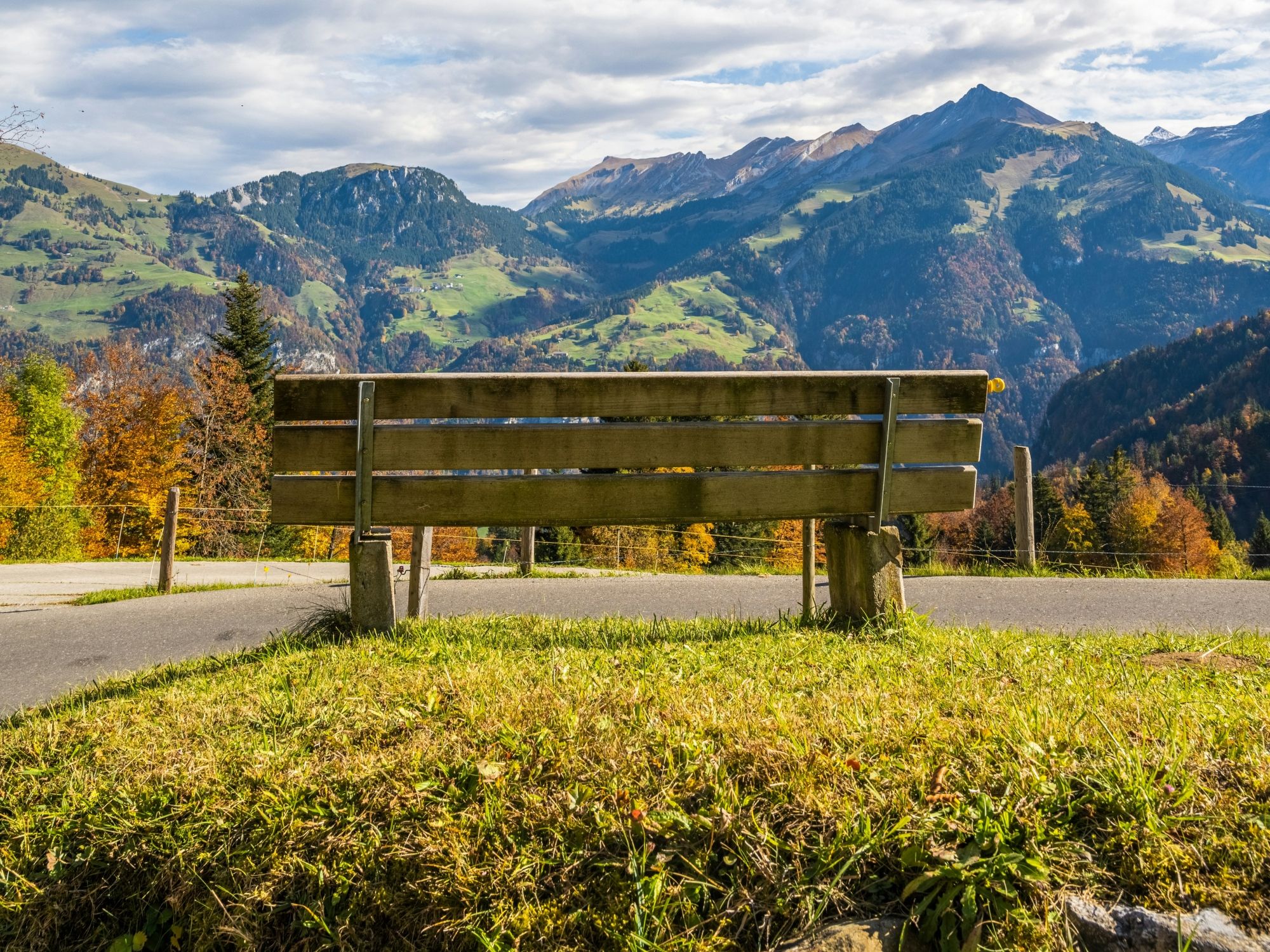 02 laurin-vontobel-oLWqyeBKRGE-ensemble